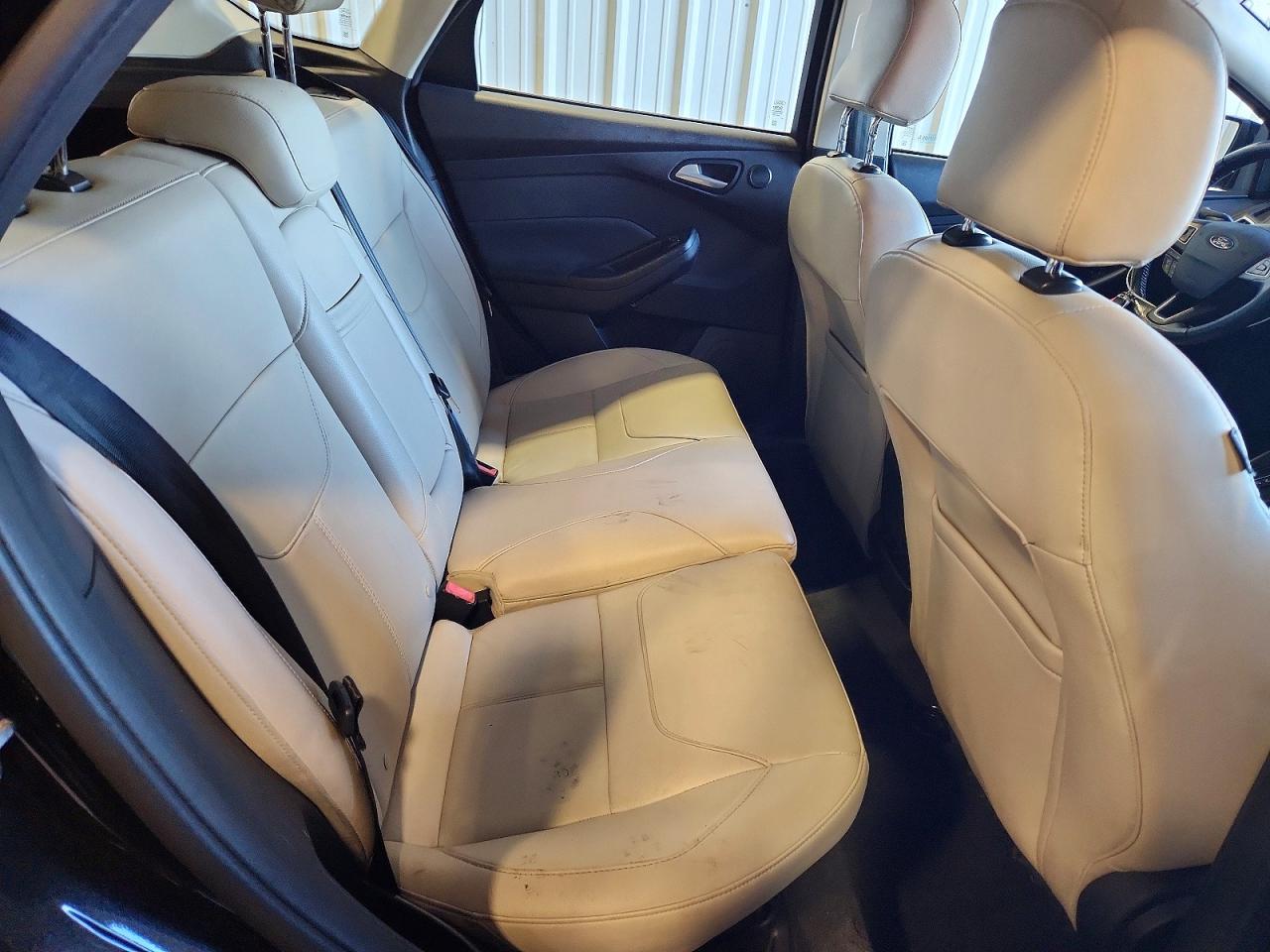 2015 Ford Focus Titanium Black vin: 1FADP3N27FL208754