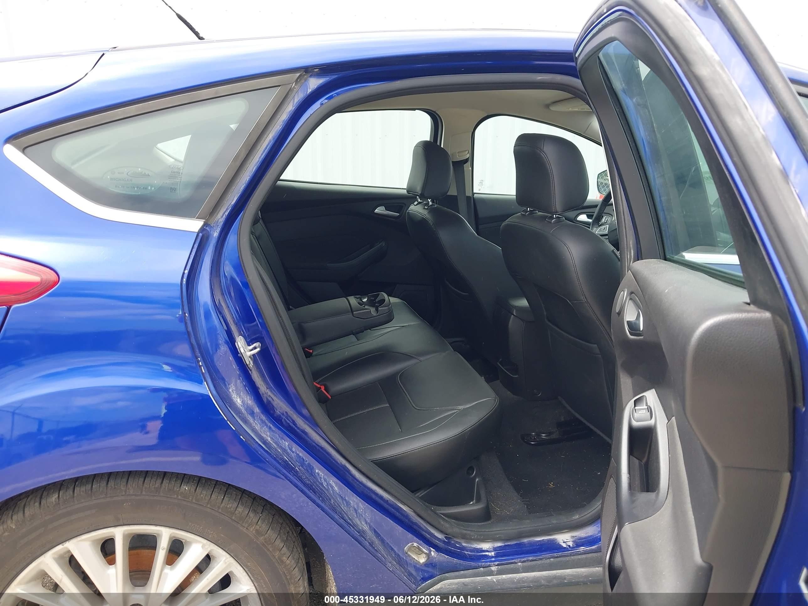 2015 Ford Focus Titanium Blue vin: 1FADP3N27FL252706