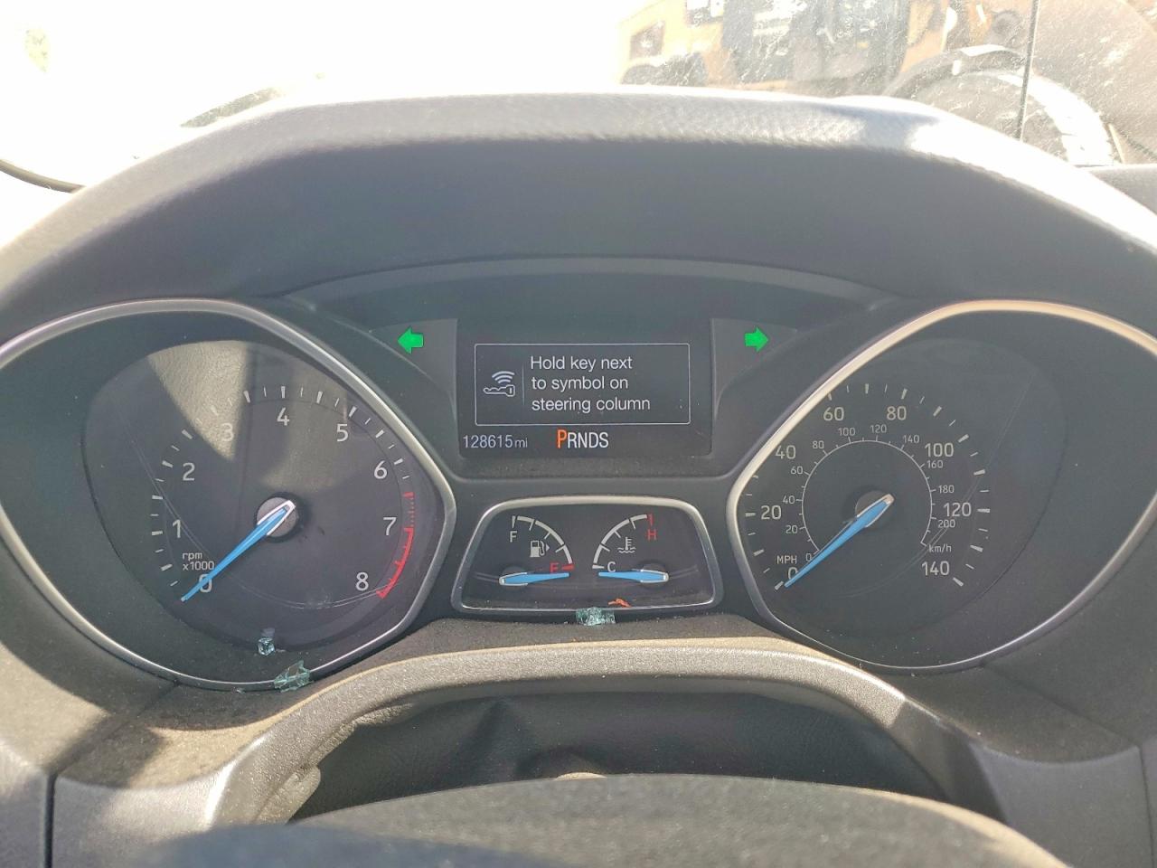 2015 Ford Focus Titanium Белый vin: 1FADP3N27FL361215