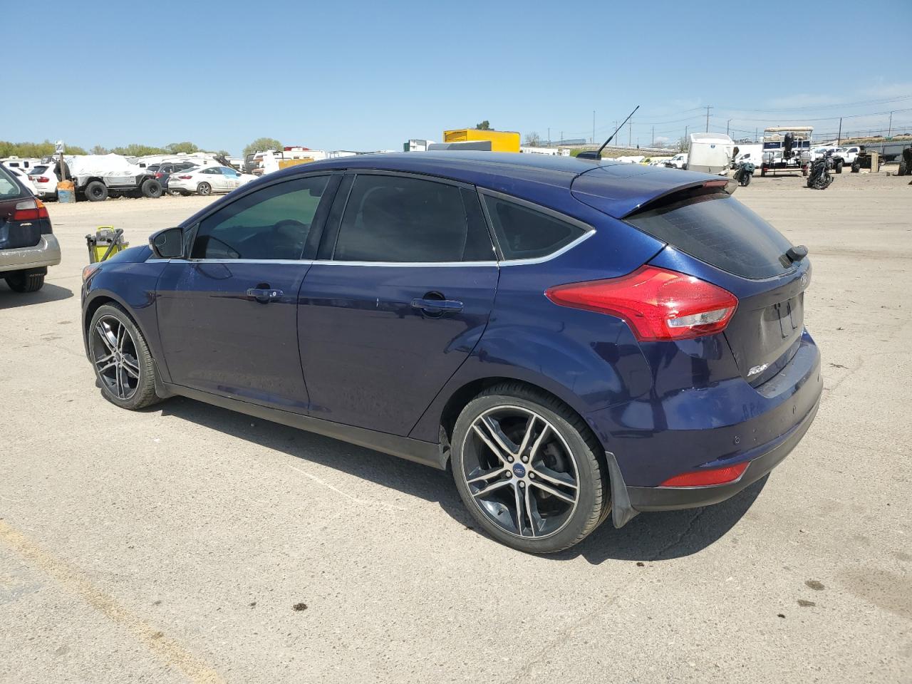 2017 Ford Focus Titanium Синий vin: 1FADP3N27HL264857