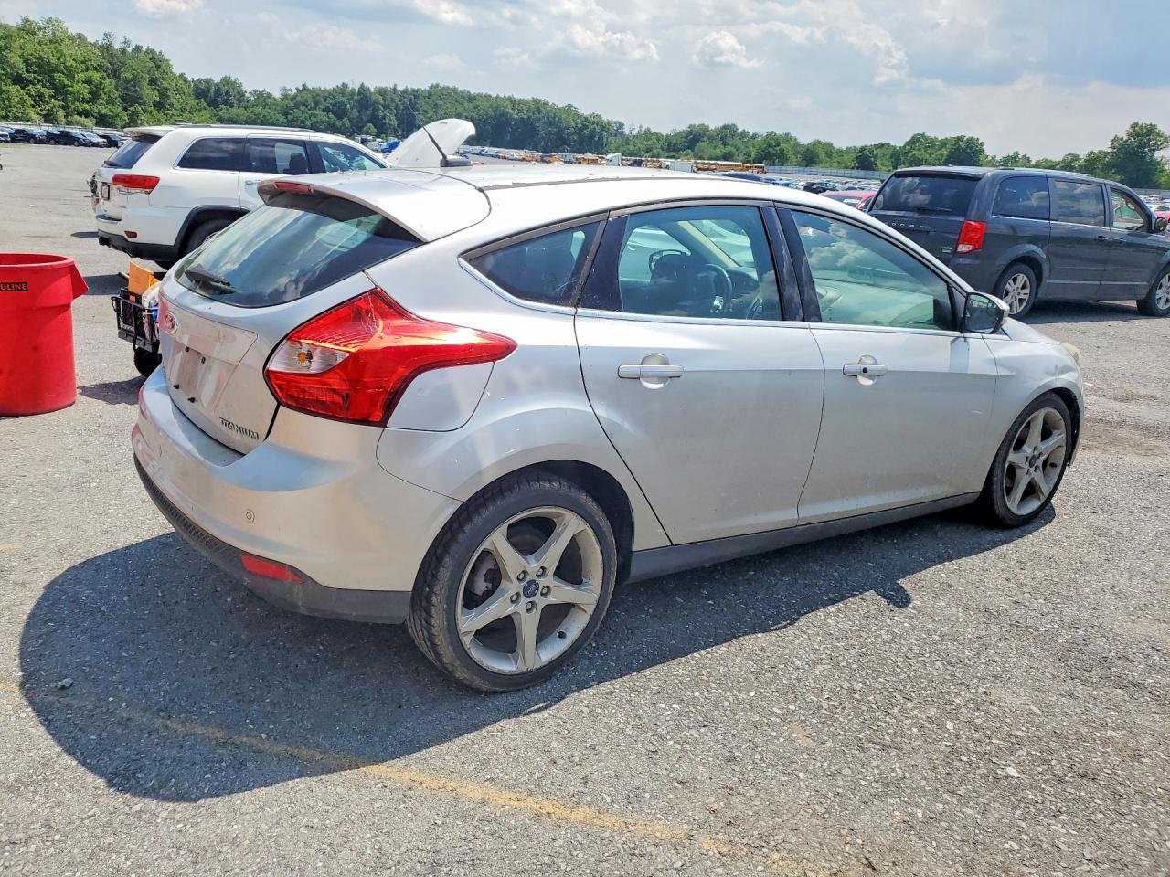 2013 Ford Focus Titanium Silver vin: 1FADP3N28DL203043