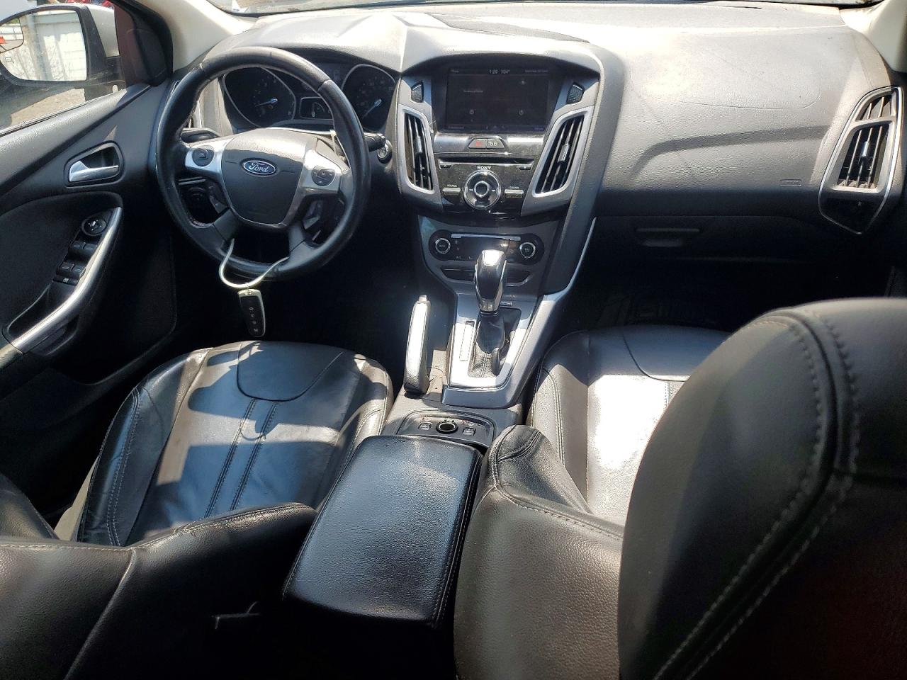2013 Ford Focus Titanium Silver vin: 1FADP3N28DL203043