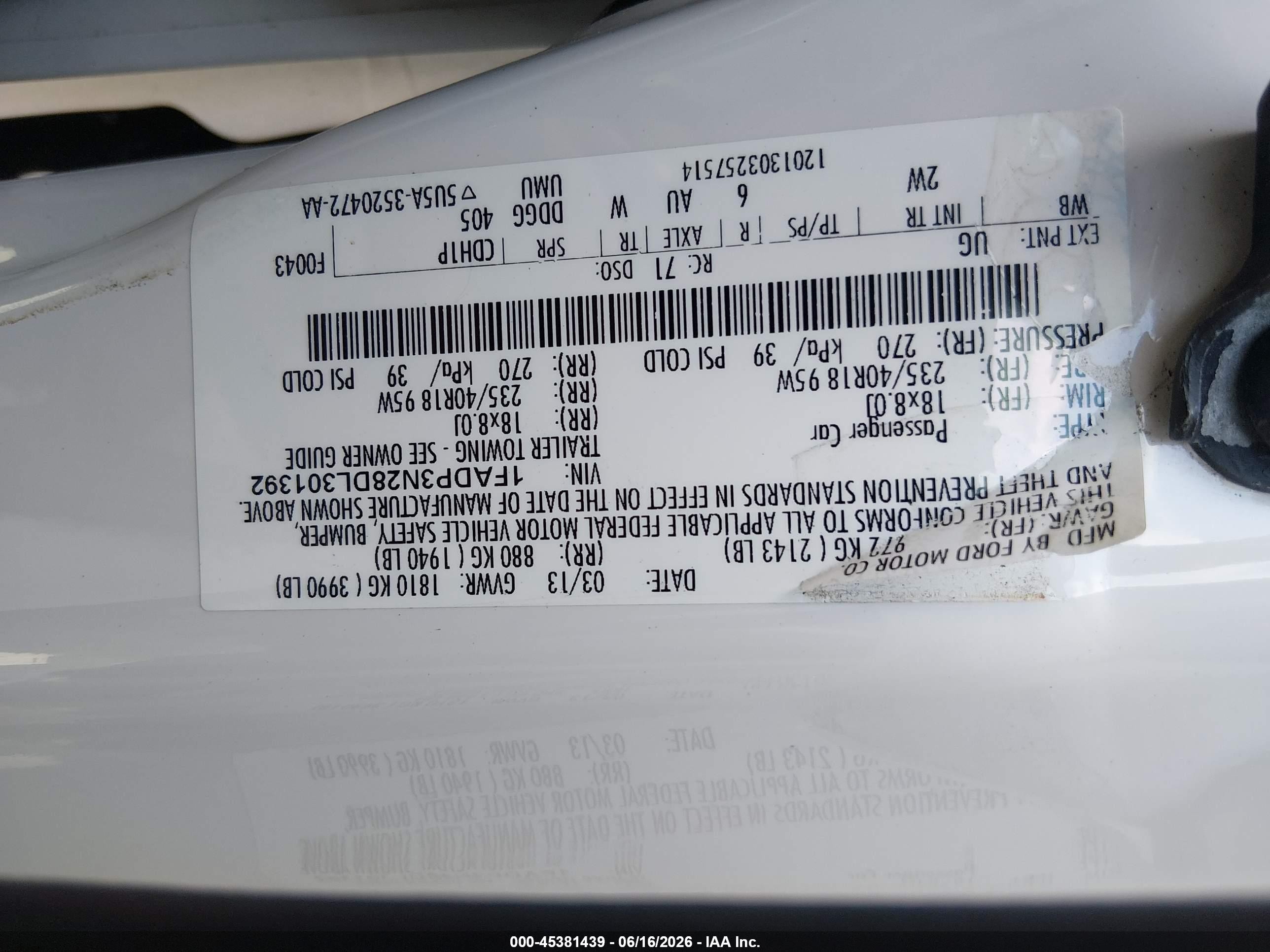 2013 Ford Focus Titanium White vin: 1FADP3N28DL301392