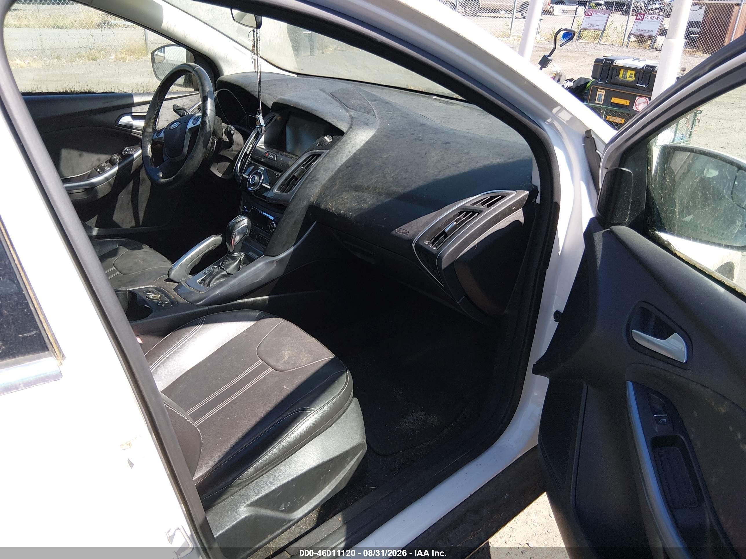 2013 Ford Focus Titanium Белый vin: 1FADP3N28DL348356