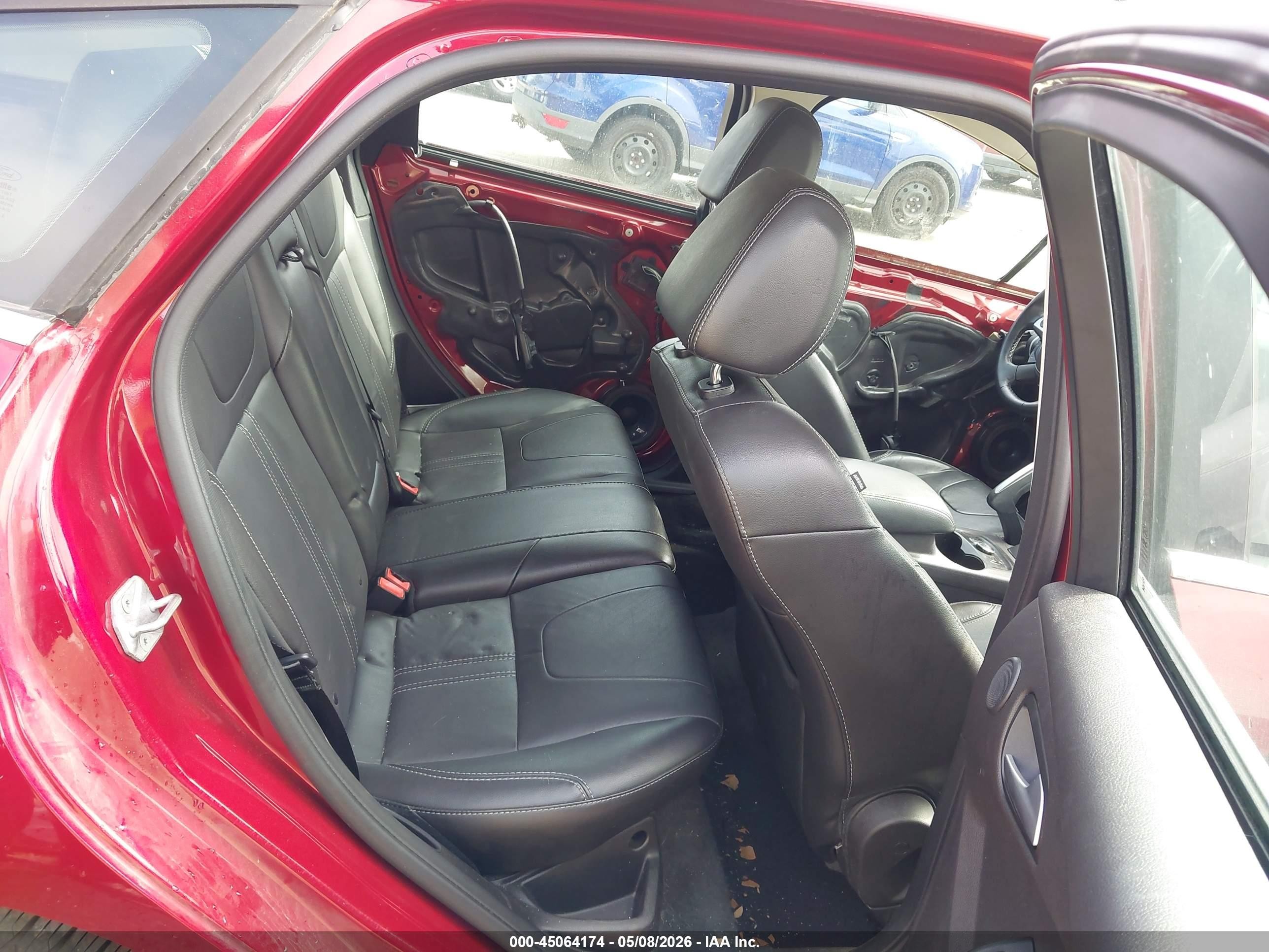 2013 Ford Focus Titanium Red vin: 1FADP3N28DL382149