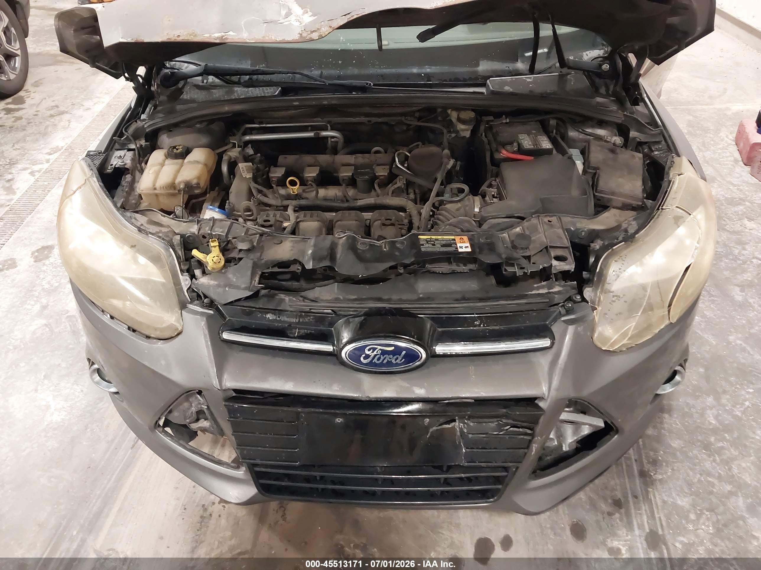 2014 Ford Focus Titanium Gray vin: 1FADP3N28EL209622