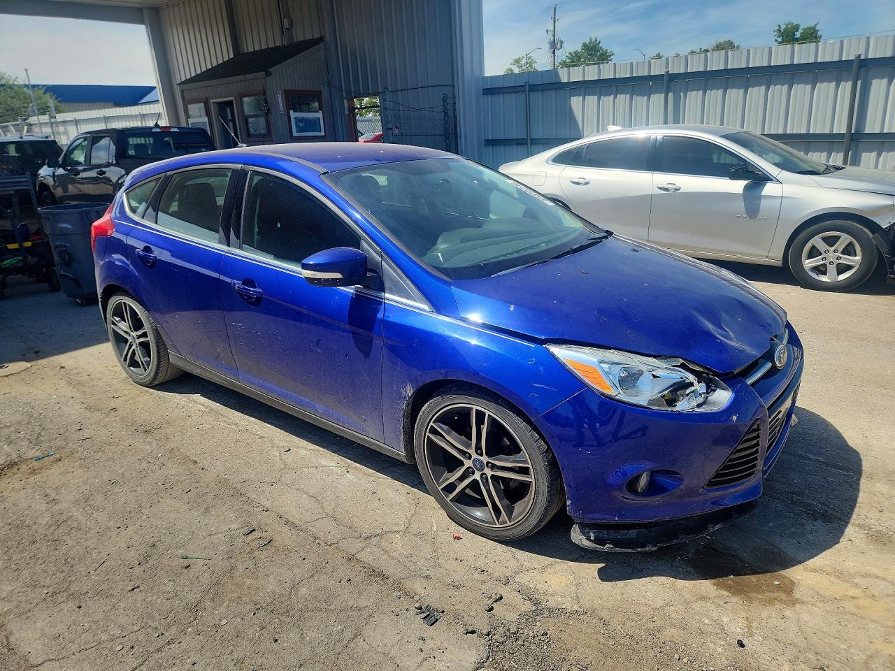 2014 Ford Focus Titanium Синий vin: 1FADP3N28EL253300
