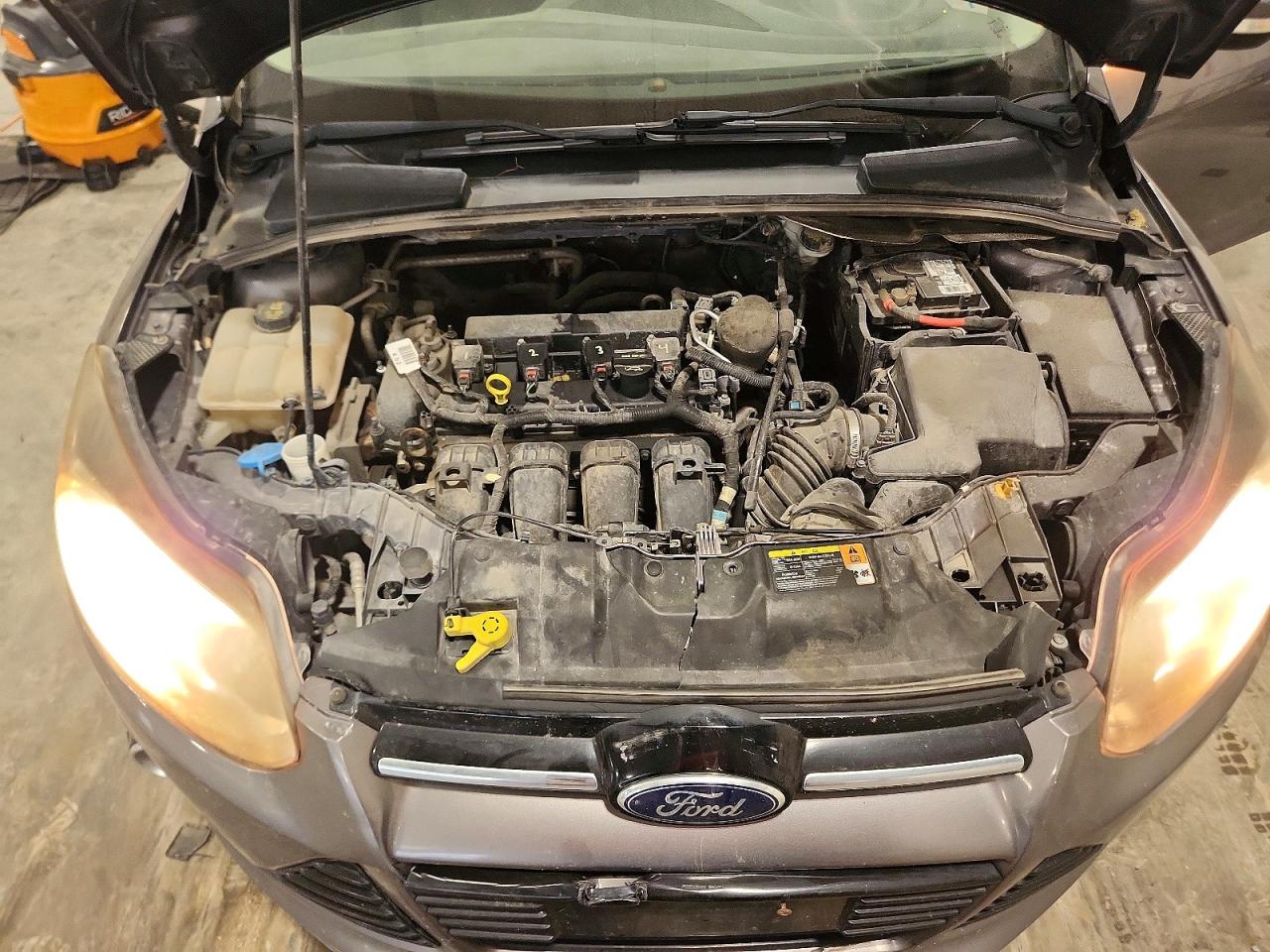 2014 Ford Focus Titanium Gray vin: 1FADP3N28EL259792