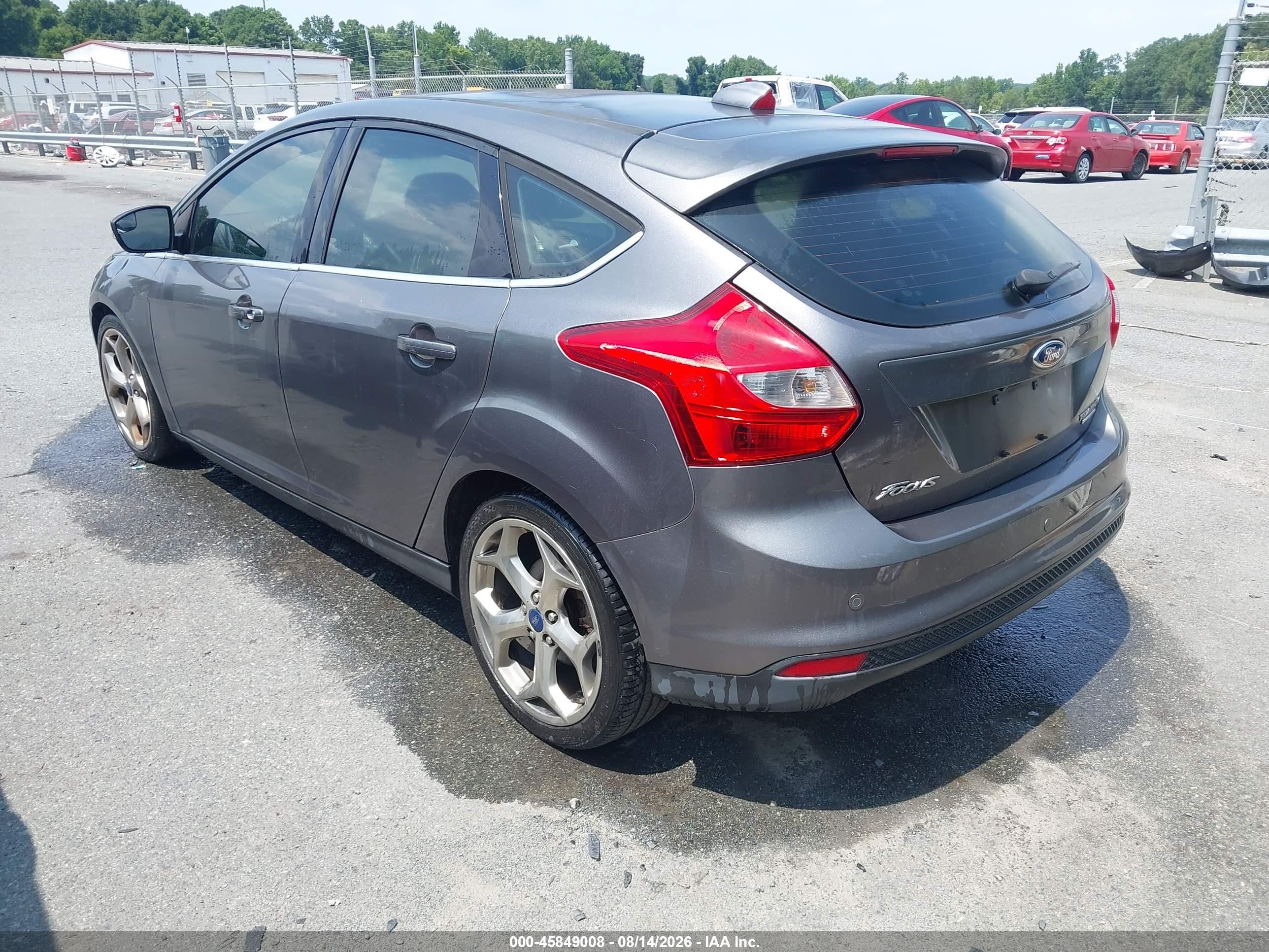 2014 Ford Focus Titanium Gray vin: 1FADP3N28EL447017