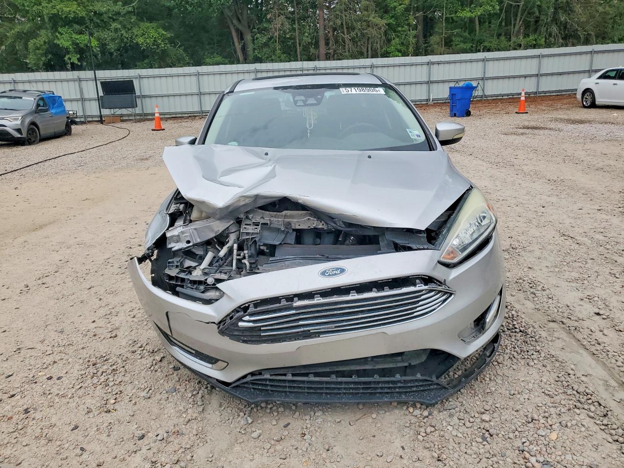 2015 Ford Focus Titanium Silver vin: 1FADP3N28FL248132