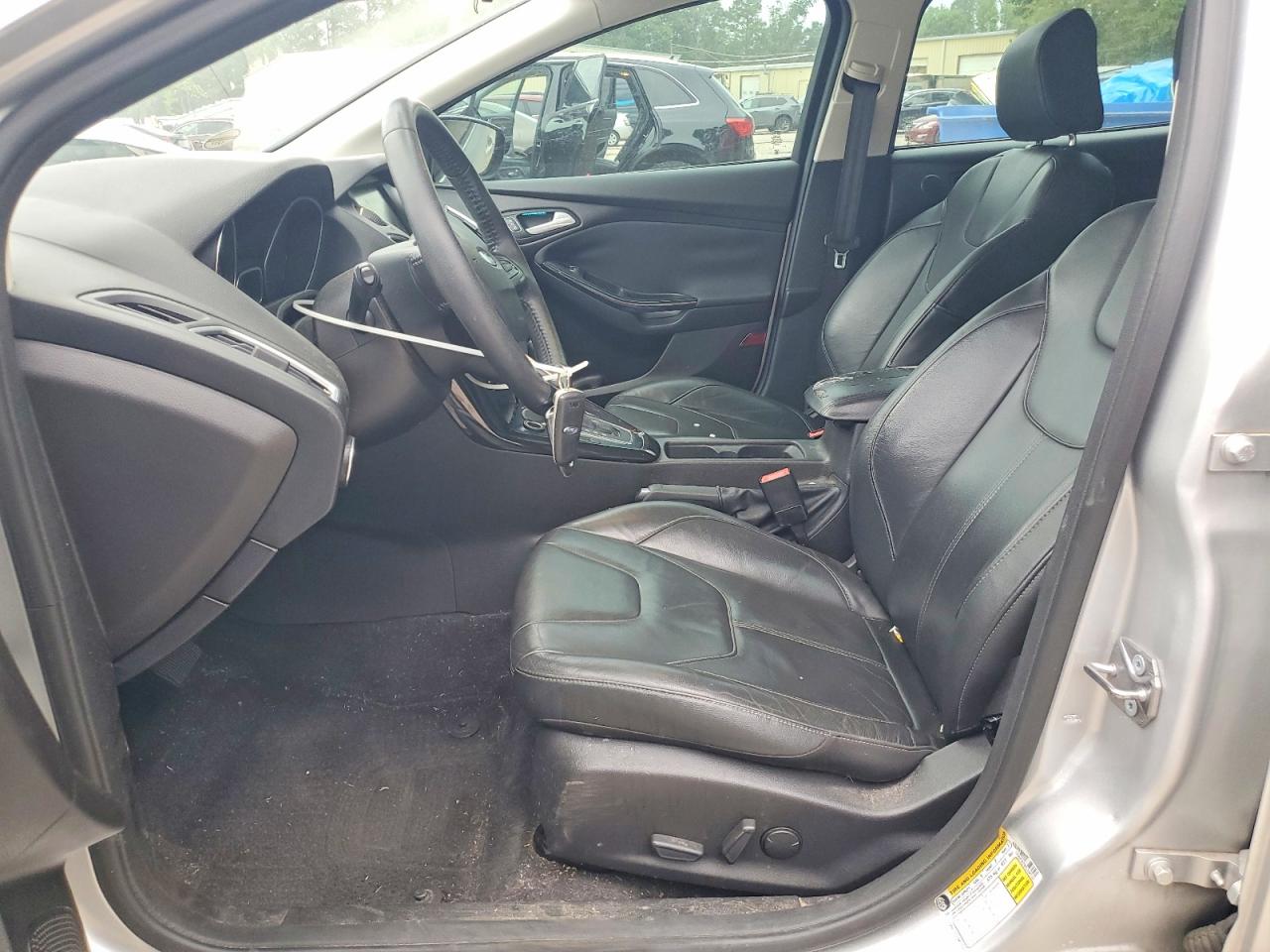 2015 Ford Focus Titanium Silver vin: 1FADP3N28FL248132