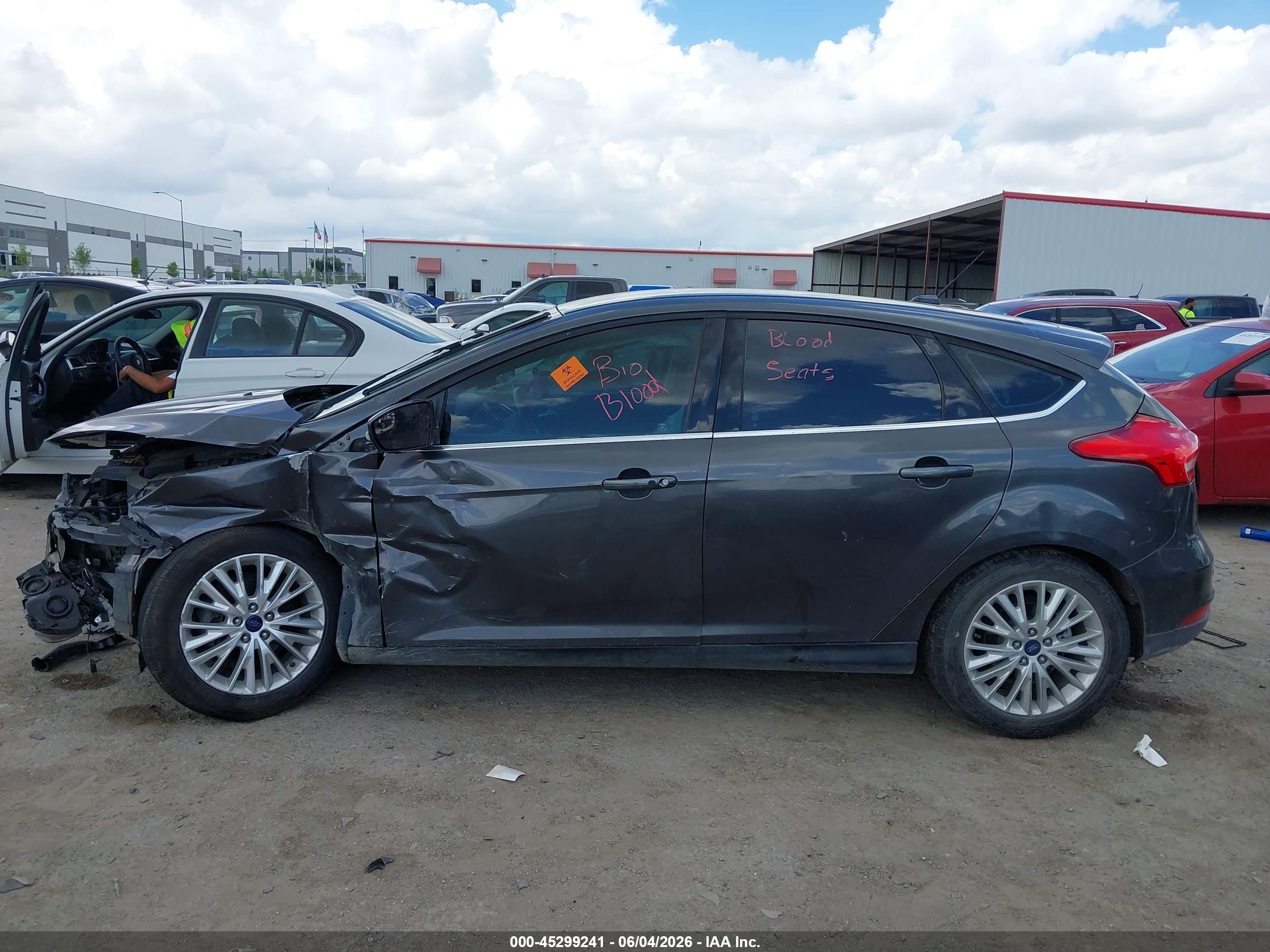 2015 Ford Focus Titanium Gray vin: 1FADP3N28FL361384