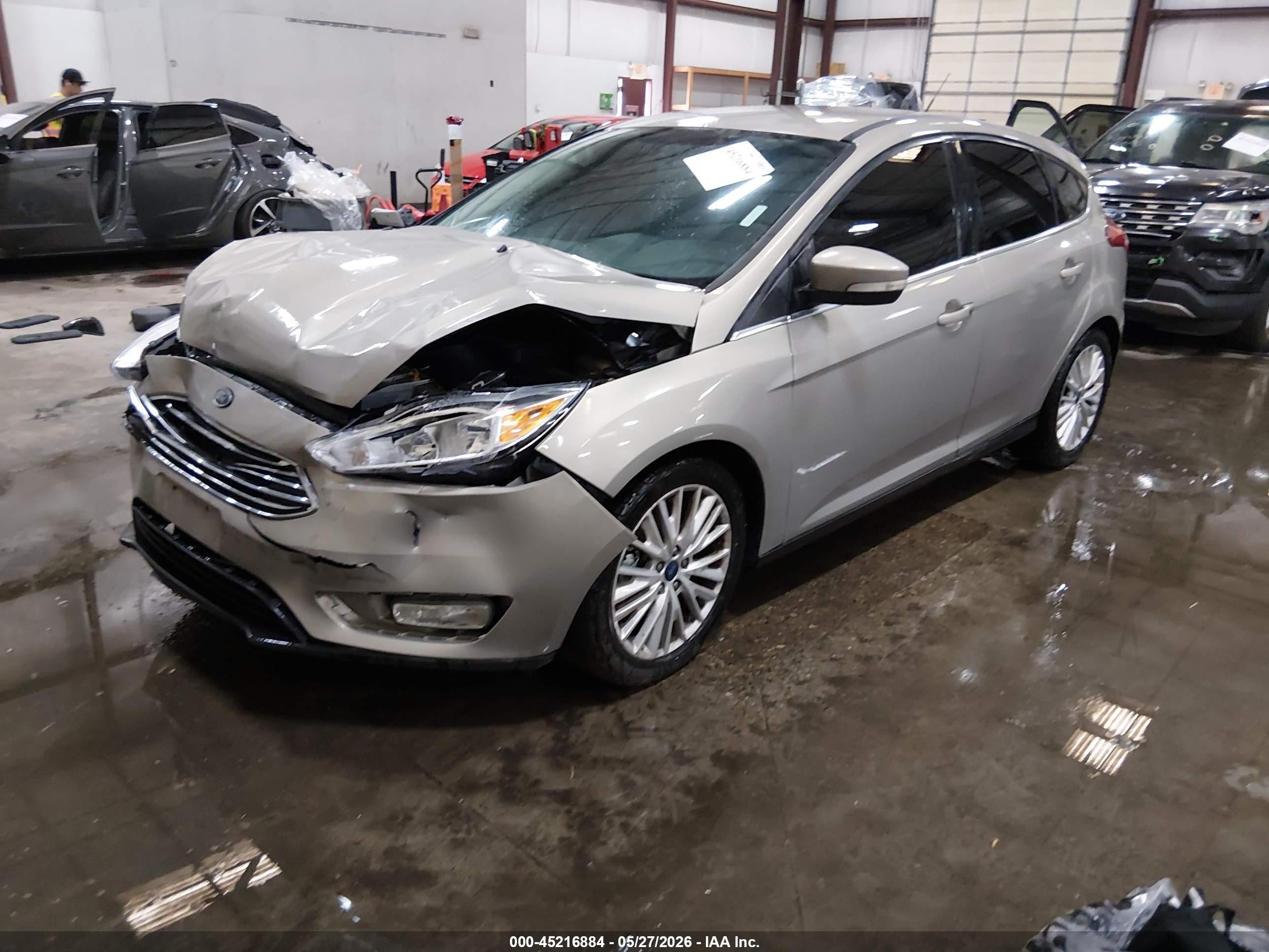 2016 Ford Focus Titanium Gold vin: 1FADP3N28GL321470