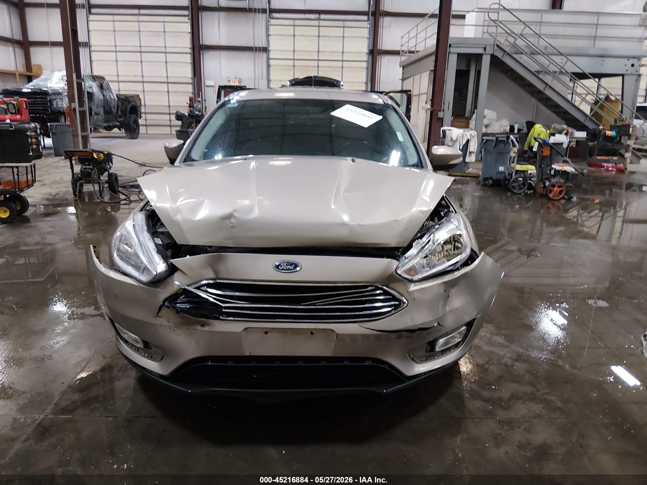2016 Ford Focus Titanium Gold vin: 1FADP3N28GL321470