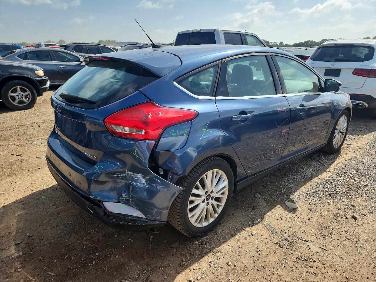 2018 Ford Focus Titanium Синий vin: 1FADP3N28JL285562