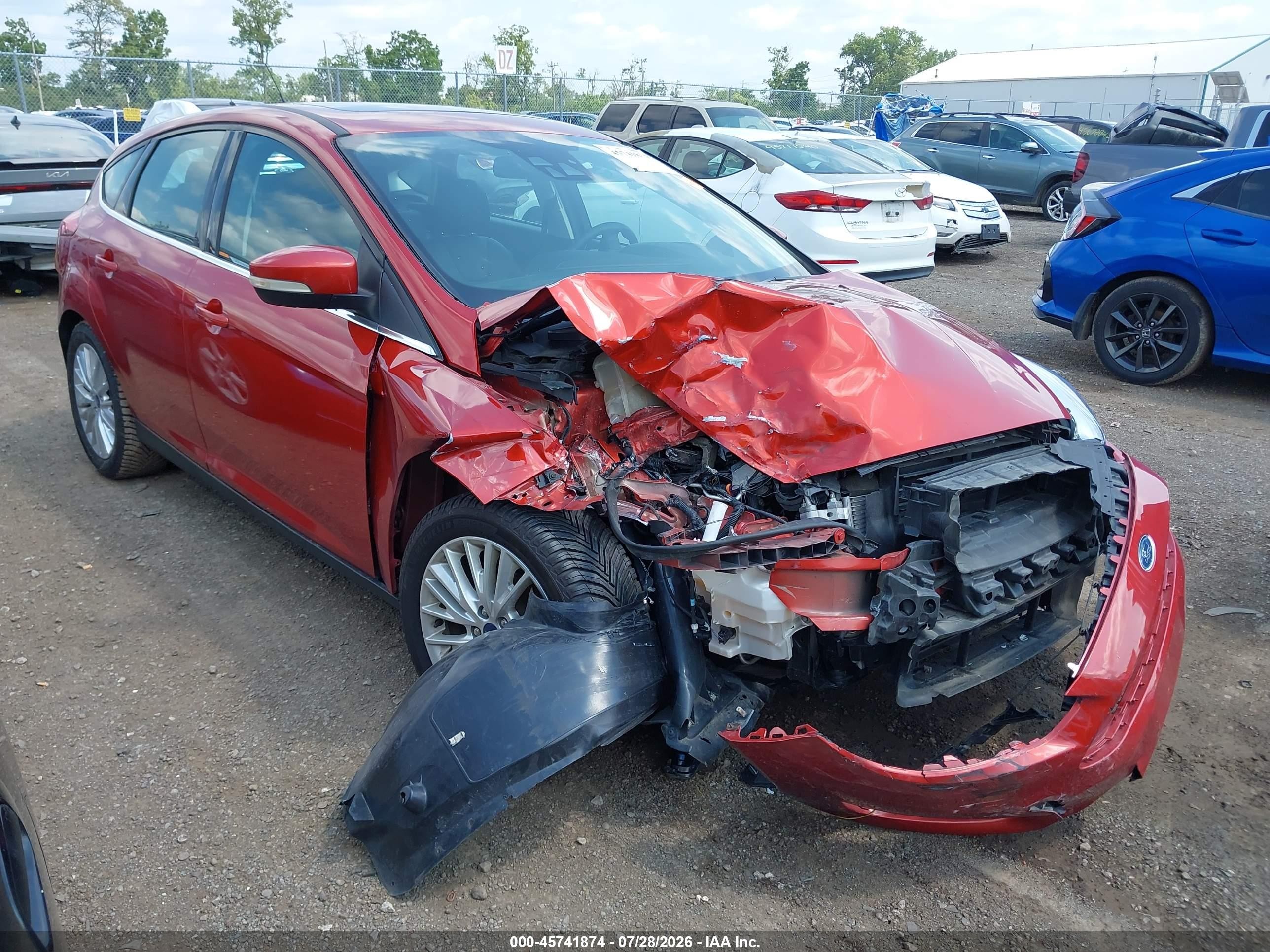 2018 Ford Focus Titanium Red vin: 1FADP3N28JL303221
