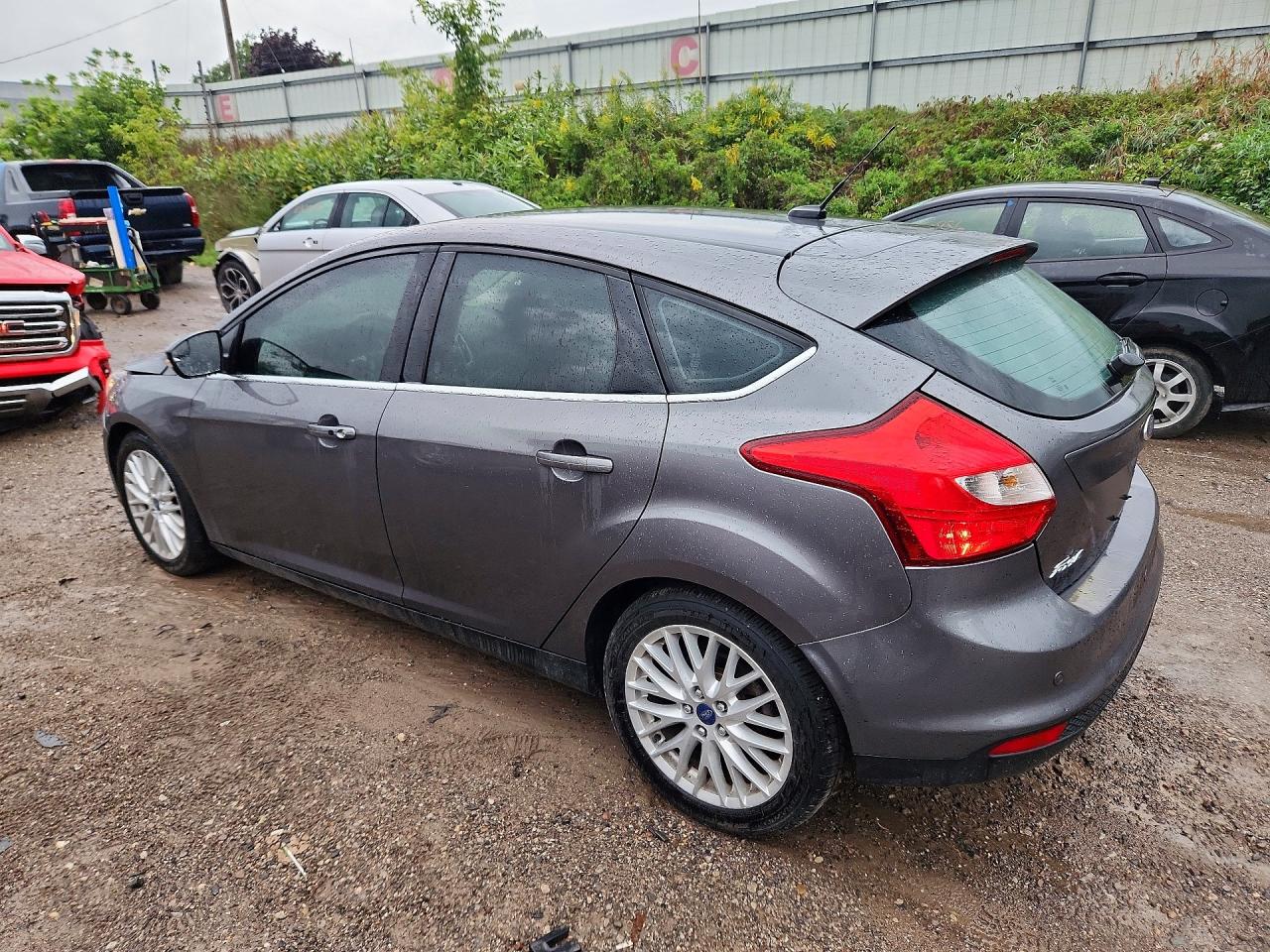 2013 Ford Focus Titanium Gray vin: 1FADP3N29DL191386
