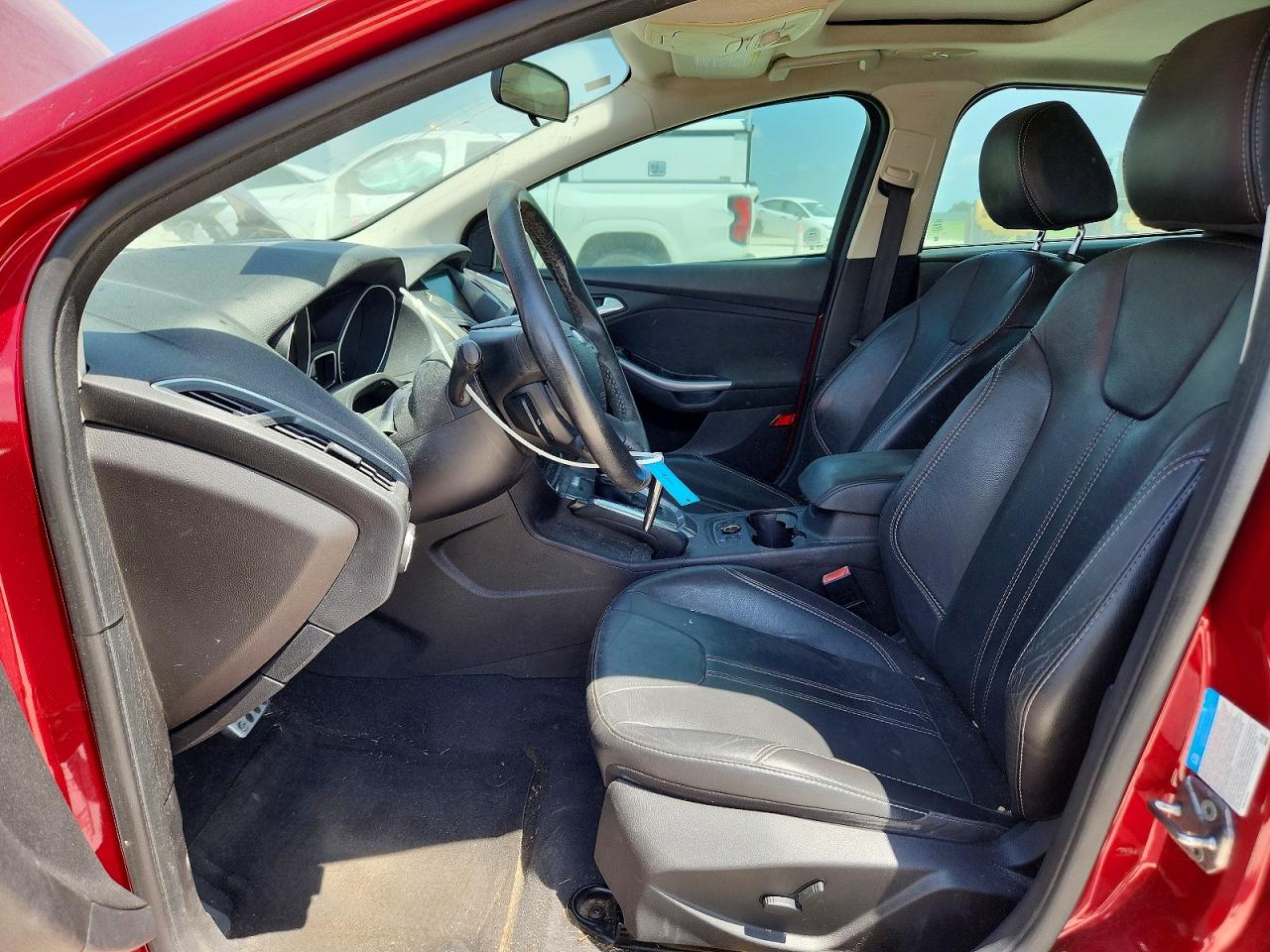 2013 Ford Focus Titanium Red vin: 1FADP3N29DL243857