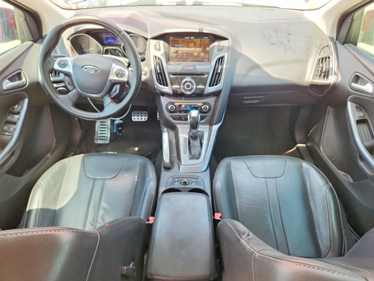 2013 Ford Focus Titanium Red vin: 1FADP3N29DL243857