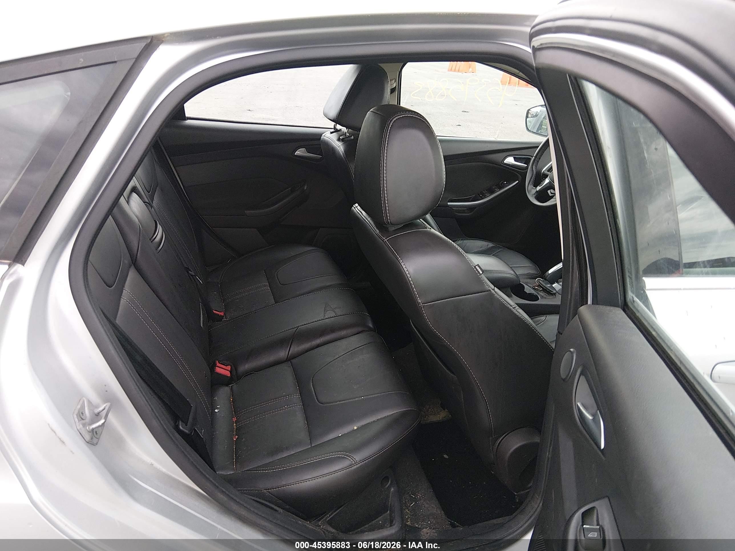 2013 Ford Focus Titanium Silver vin: 1FADP3N29DL350343