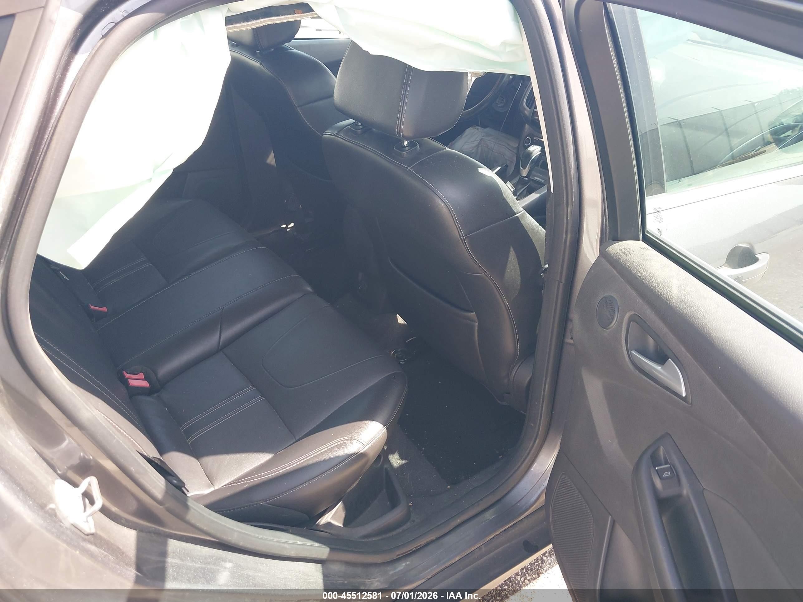 2013 Ford Focus Titanium Gray vin: 1FADP3N29DL380409