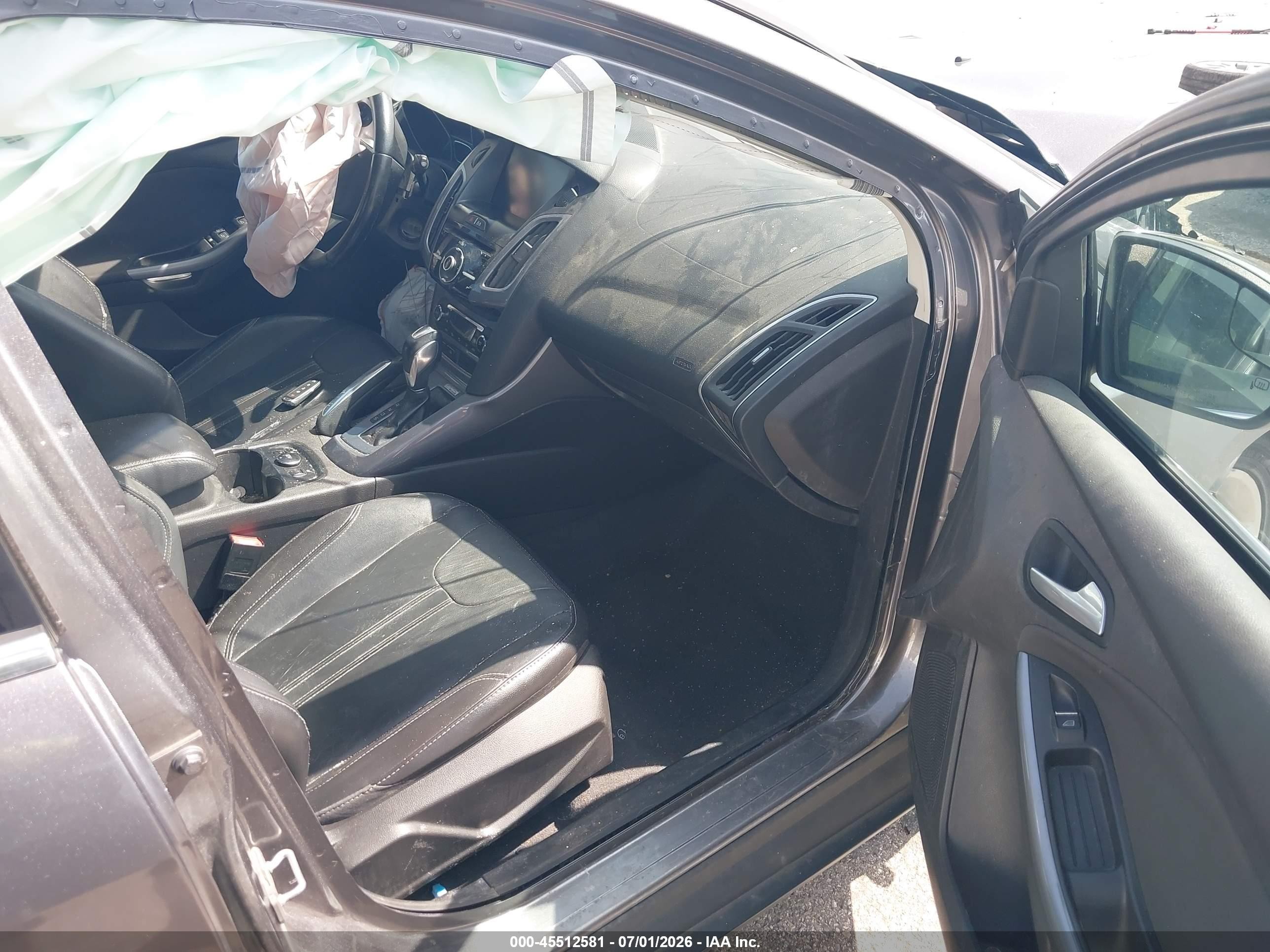 2013 Ford Focus Titanium Gray vin: 1FADP3N29DL380409