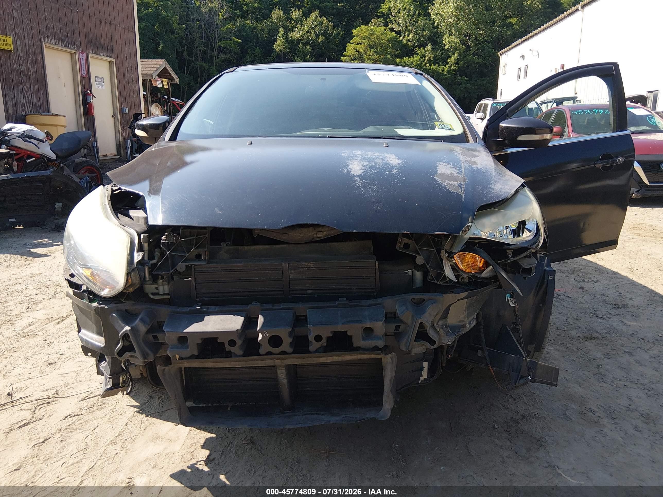 2014 Ford Focus Titanium Black vin: 1FADP3N29EL167641
