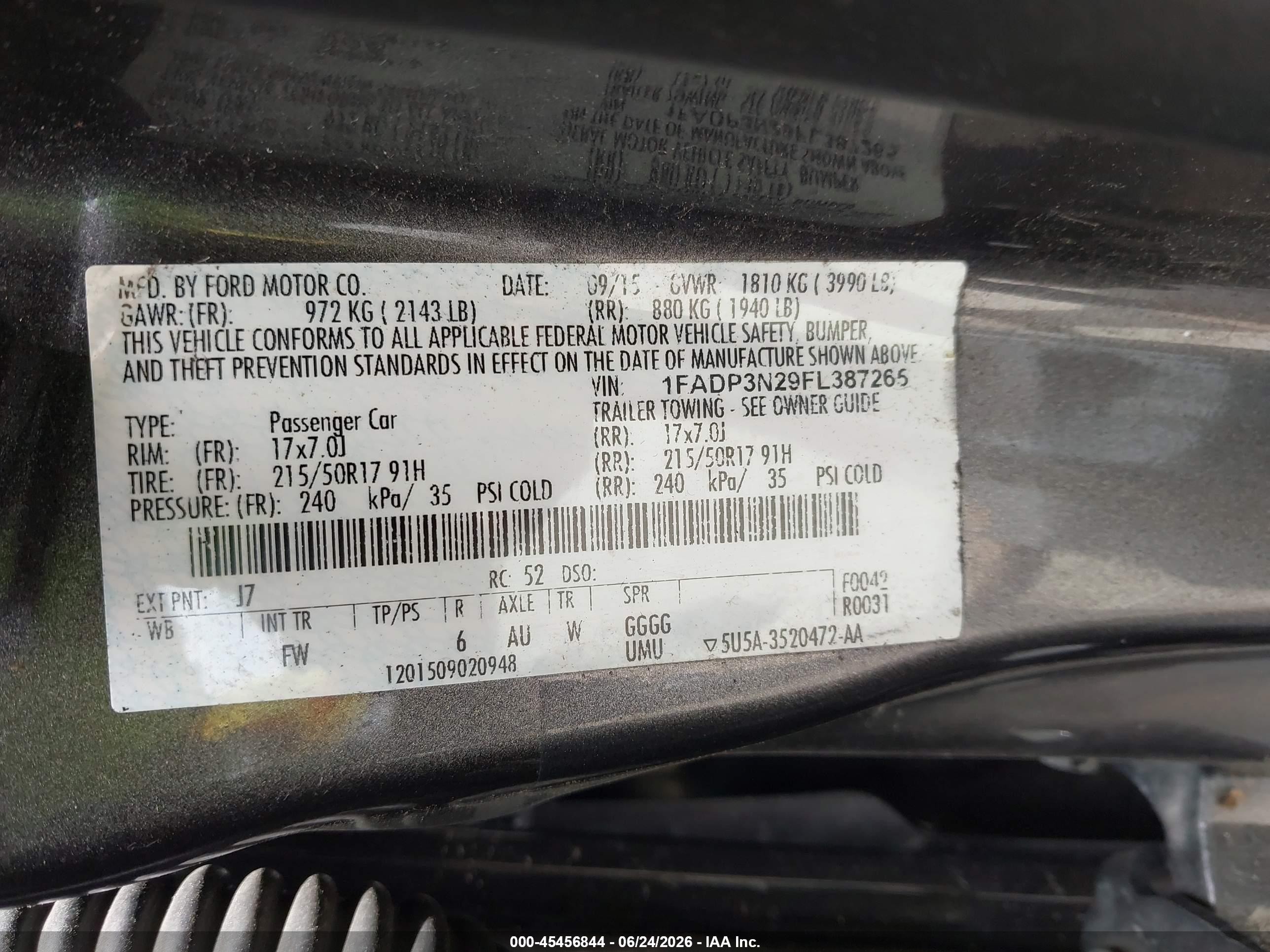 2015 Ford Focus Titanium Gray vin: 1FADP3N29FL387265