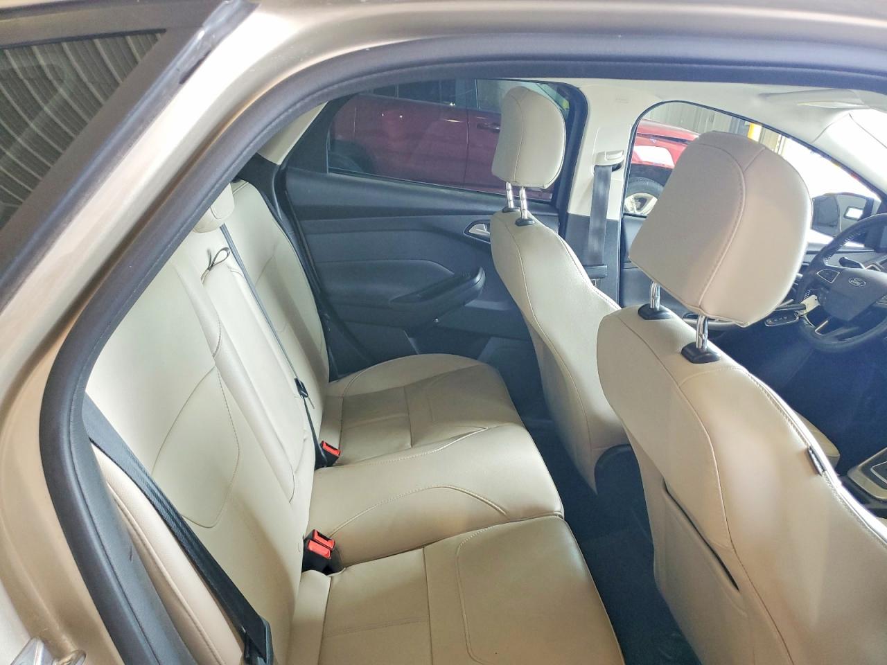 2017 Ford Focus Tan vin: 1FADP3N29HL262978