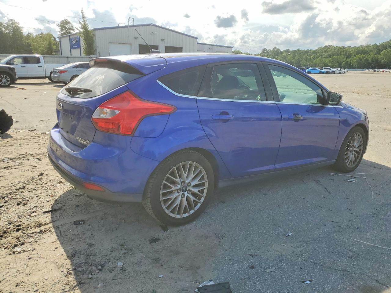 2013 Ford Focus Titanium Blue vin: 1FADP3N2XDL121640