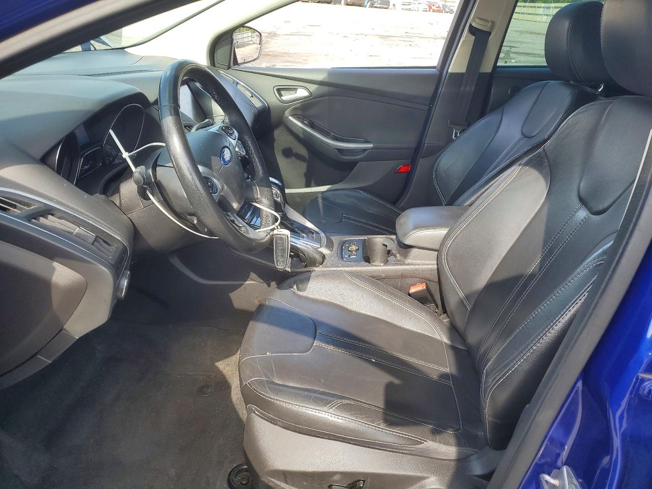 2013 Ford Focus Titanium Blue vin: 1FADP3N2XDL121640