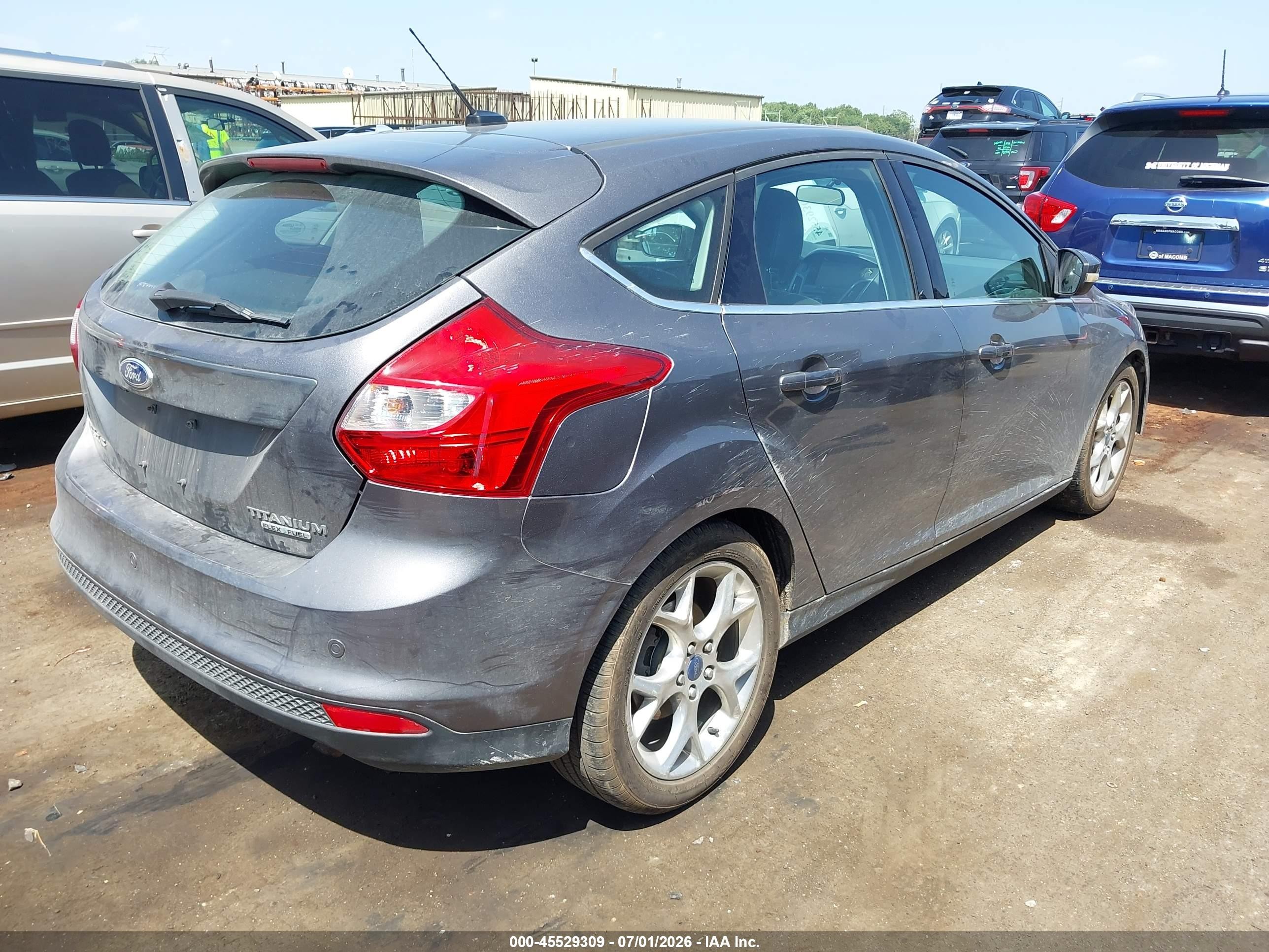 2013 Ford Focus Titanium Gray vin: 1FADP3N2XDL306688