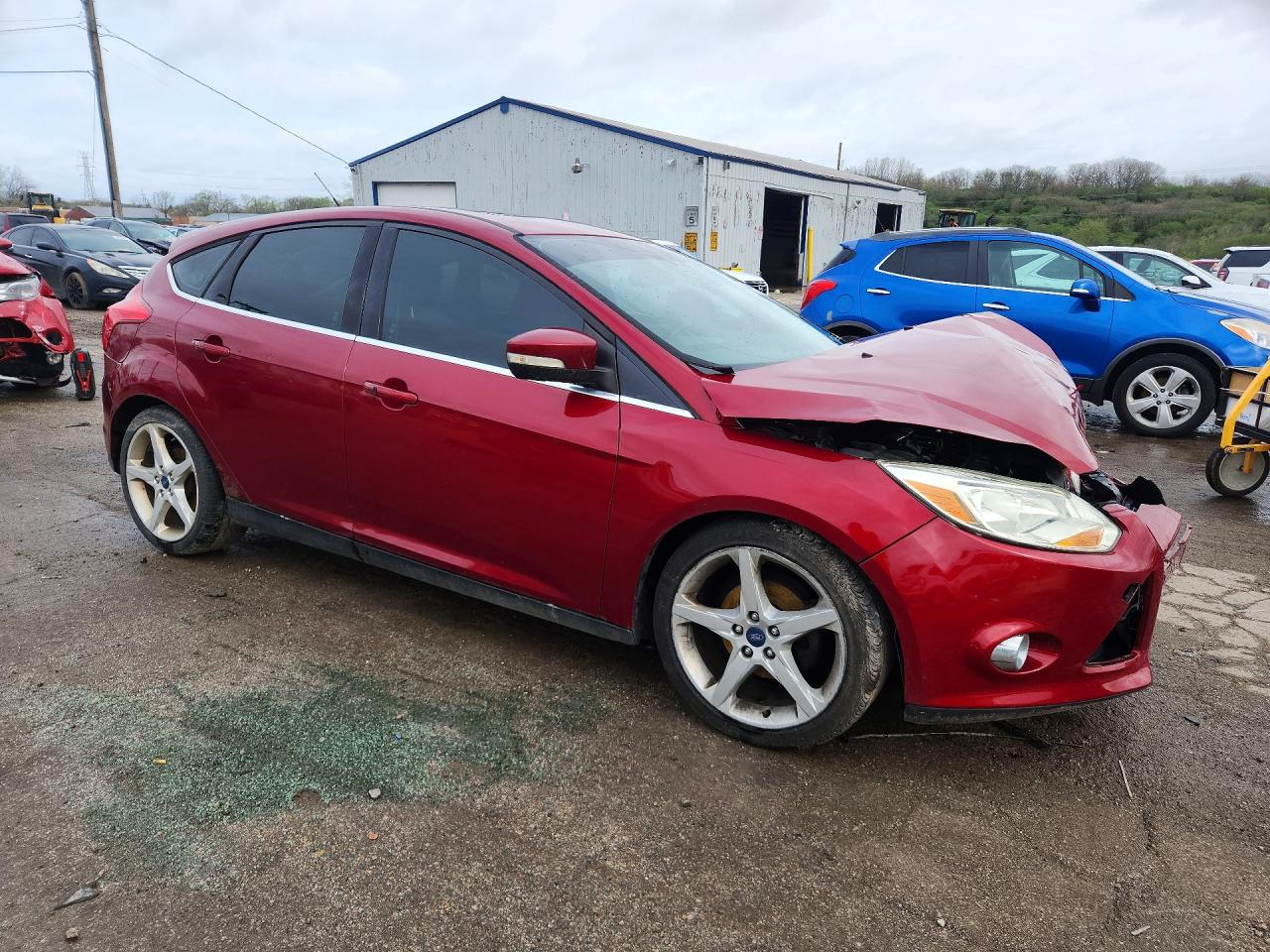 2013 Ford Focus Titanium Red vin: 1FADP3N2XDL360413