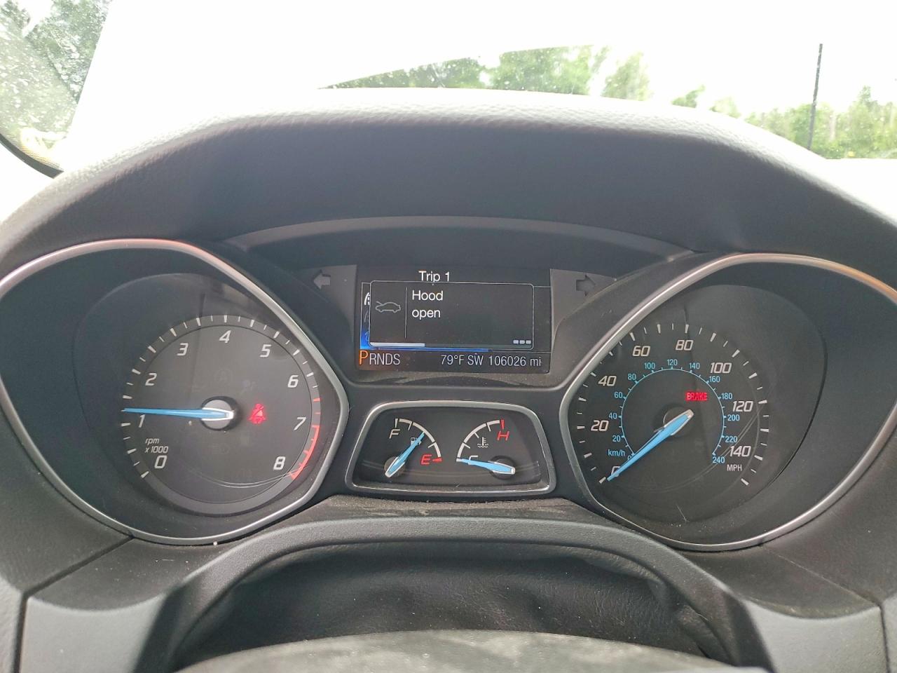 2014 Ford Focus Titanium White vin: 1FADP3N2XEL111725