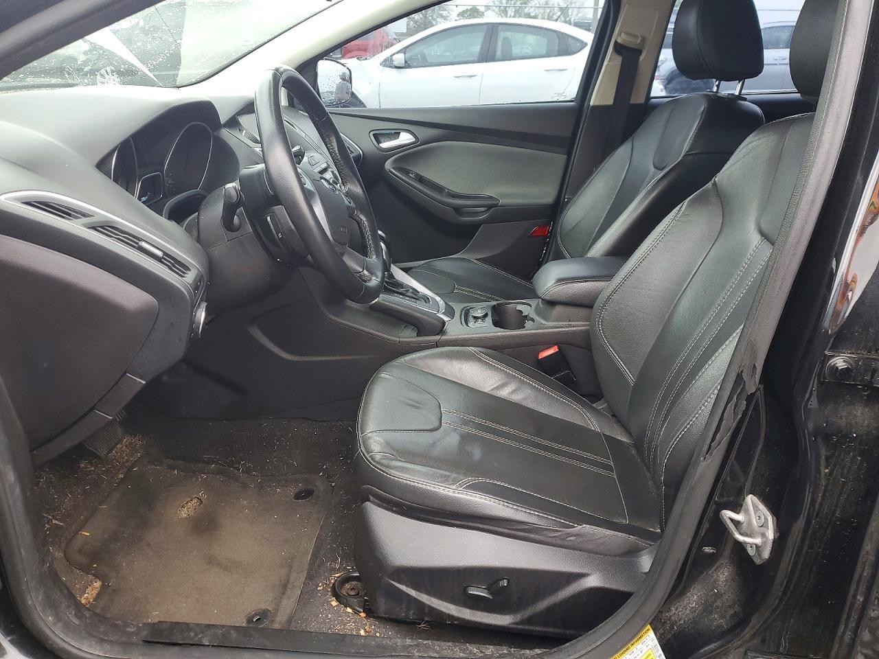 2014 Ford Focus Titanium Black vin: 1FADP3N2XEL253122