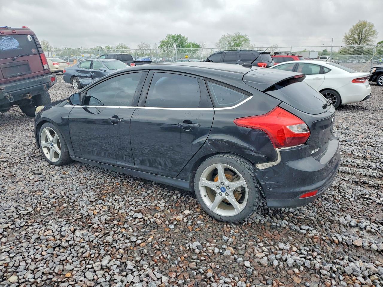 2014 Ford Focus Titanium Black vin: 1FADP3N2XEL253122