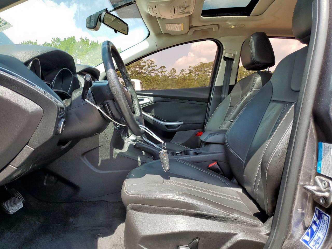 2014 Ford Focus Titanium Gray vin: 1FADP3N2XEL357867