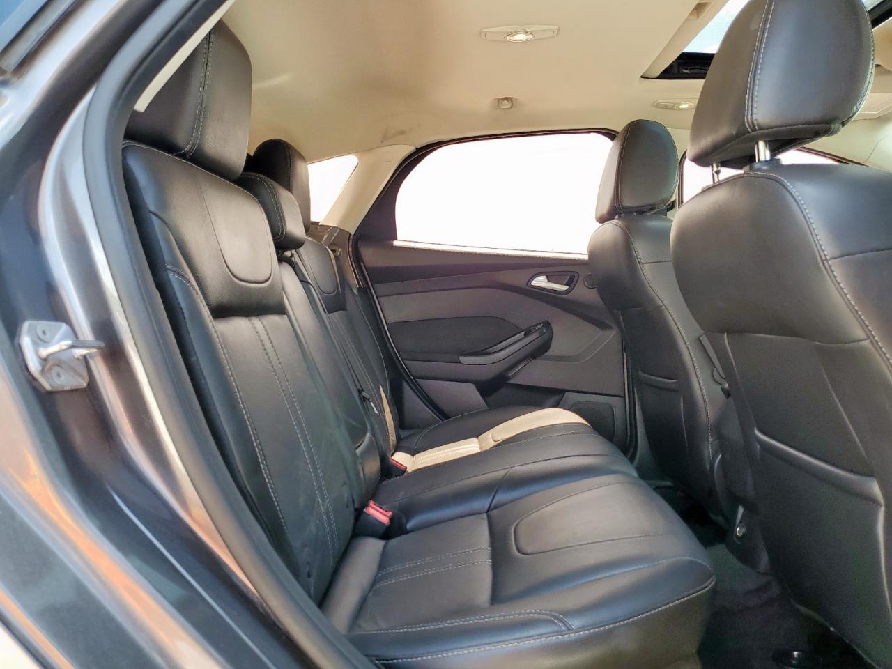 2014 Ford Focus Titanium Gray vin: 1FADP3N2XEL357867