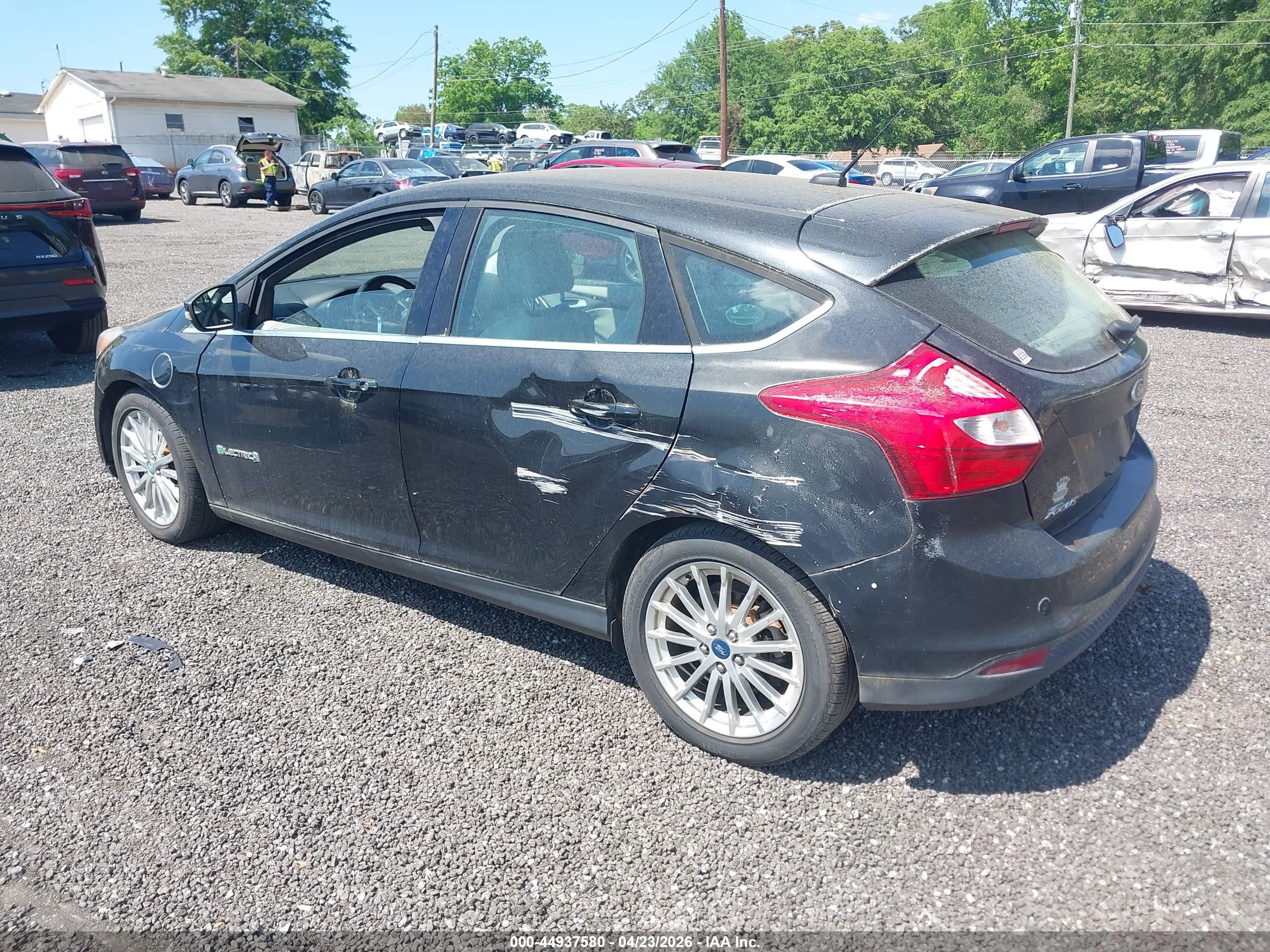 2013 Ford Focus Electric   Black vin: 1FADP3R40DL241412