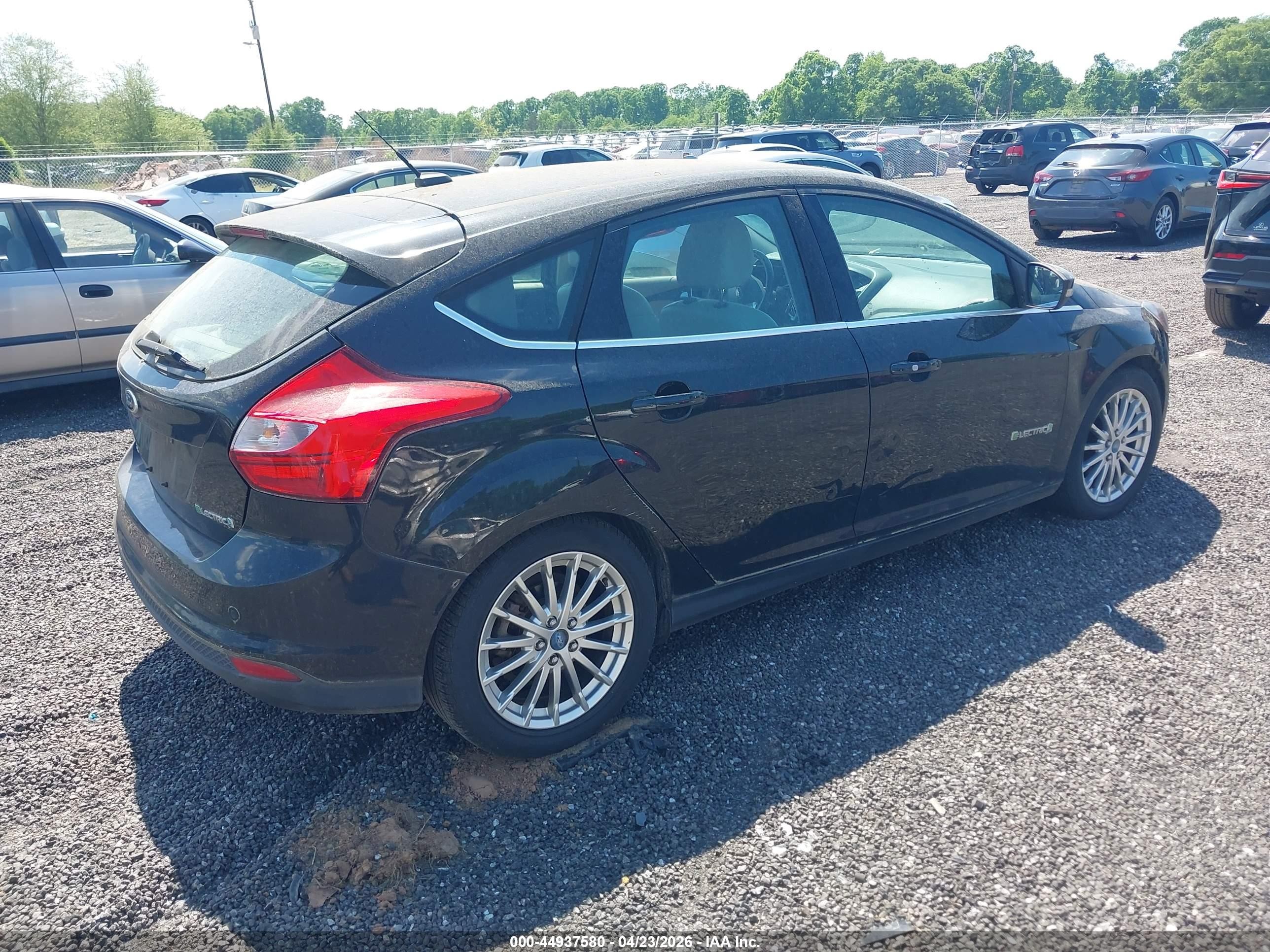 2013 Ford Focus Electric   Black vin: 1FADP3R40DL241412