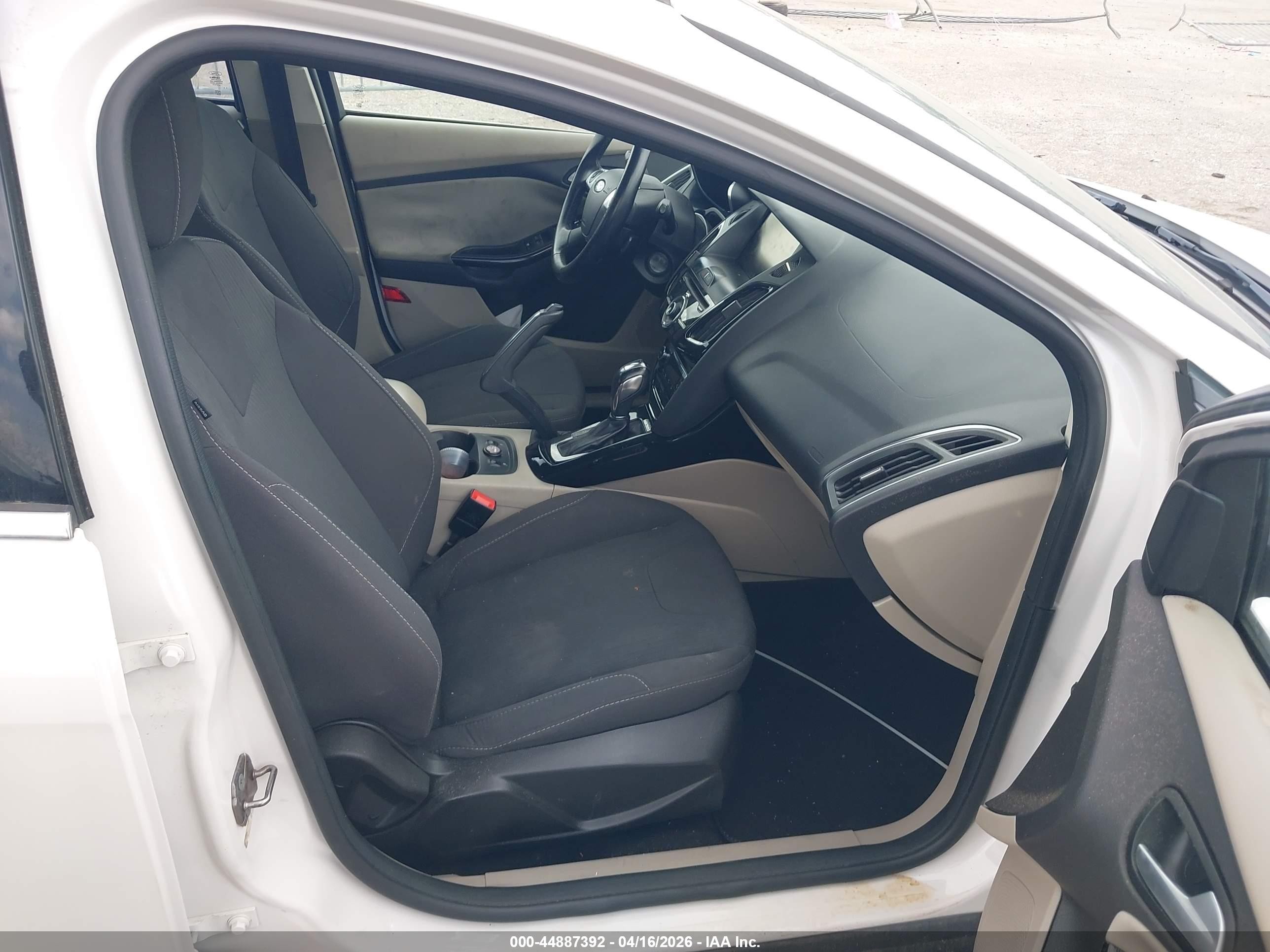 2013 Ford Focus Electric   White vin: 1FADP3R40DL251910