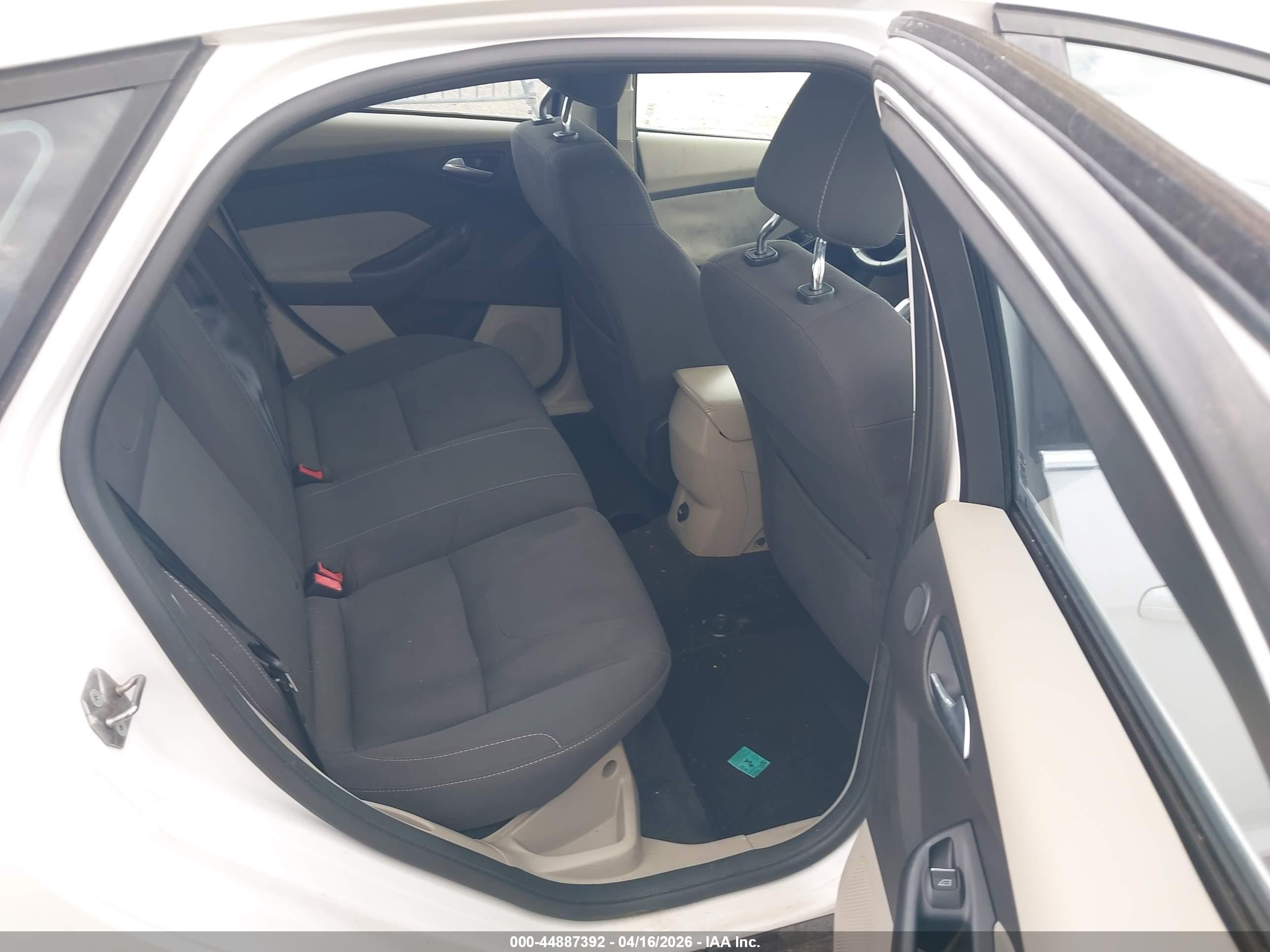 2013 Ford Focus Electric   White vin: 1FADP3R40DL251910