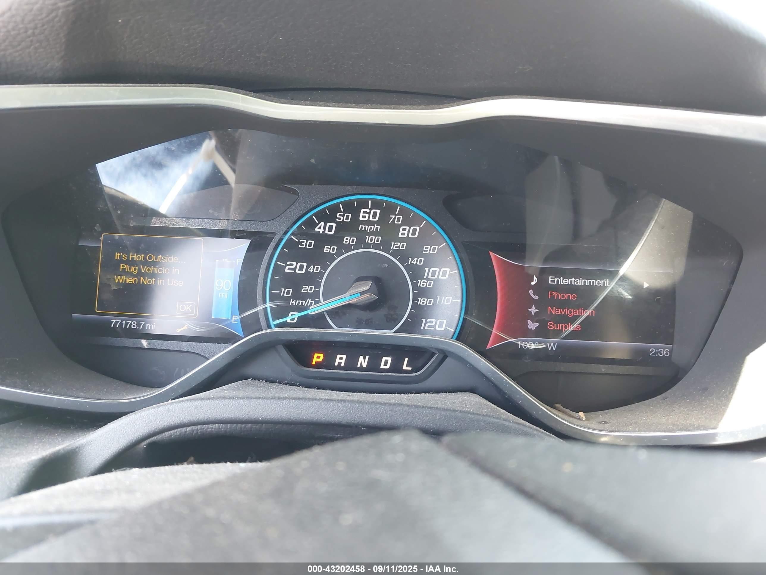 2013 Ford Focus Electric   White vin: 1FADP3R41DL244982
