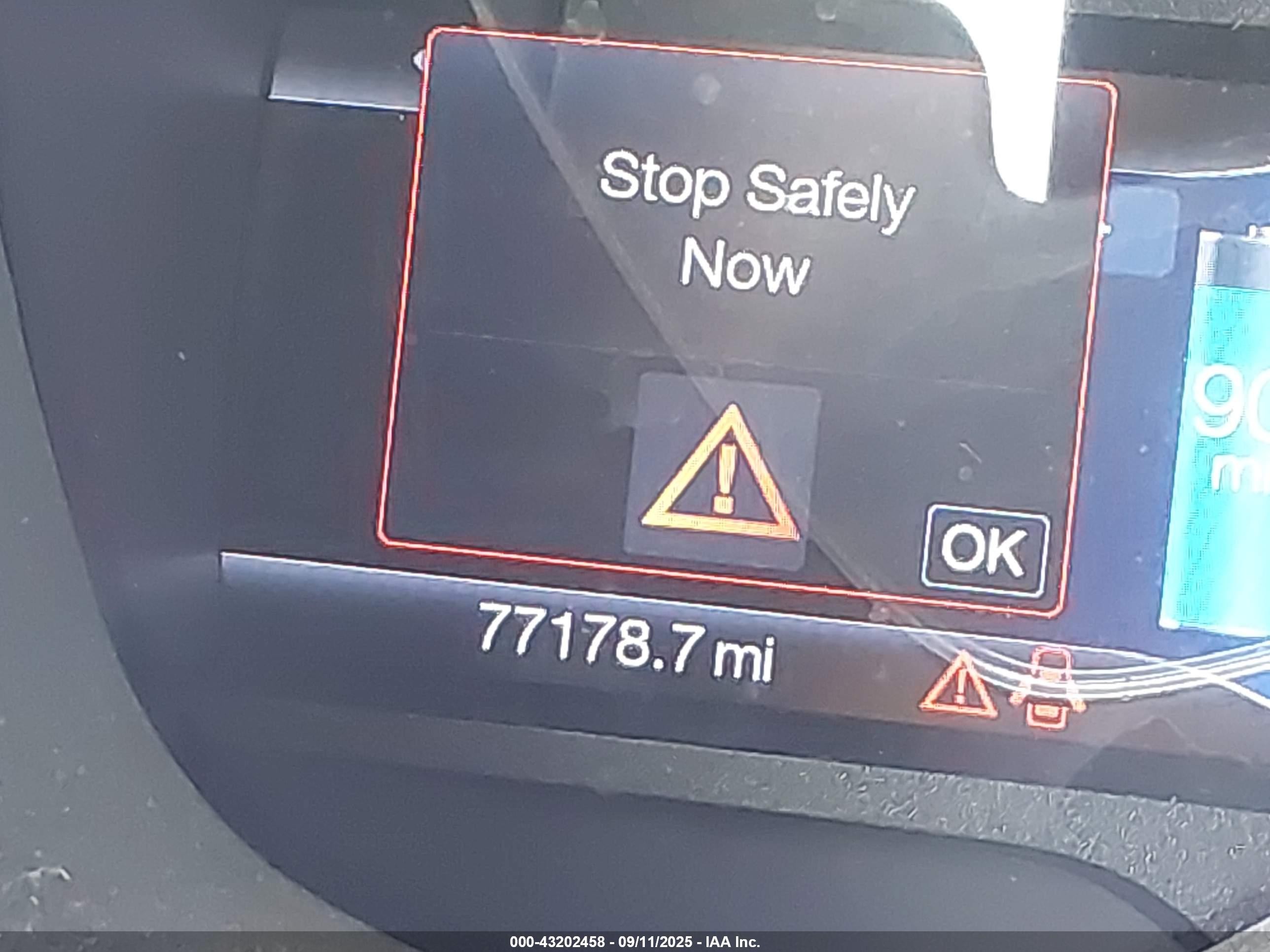 2013 Ford Focus Electric   White vin: 1FADP3R41DL244982