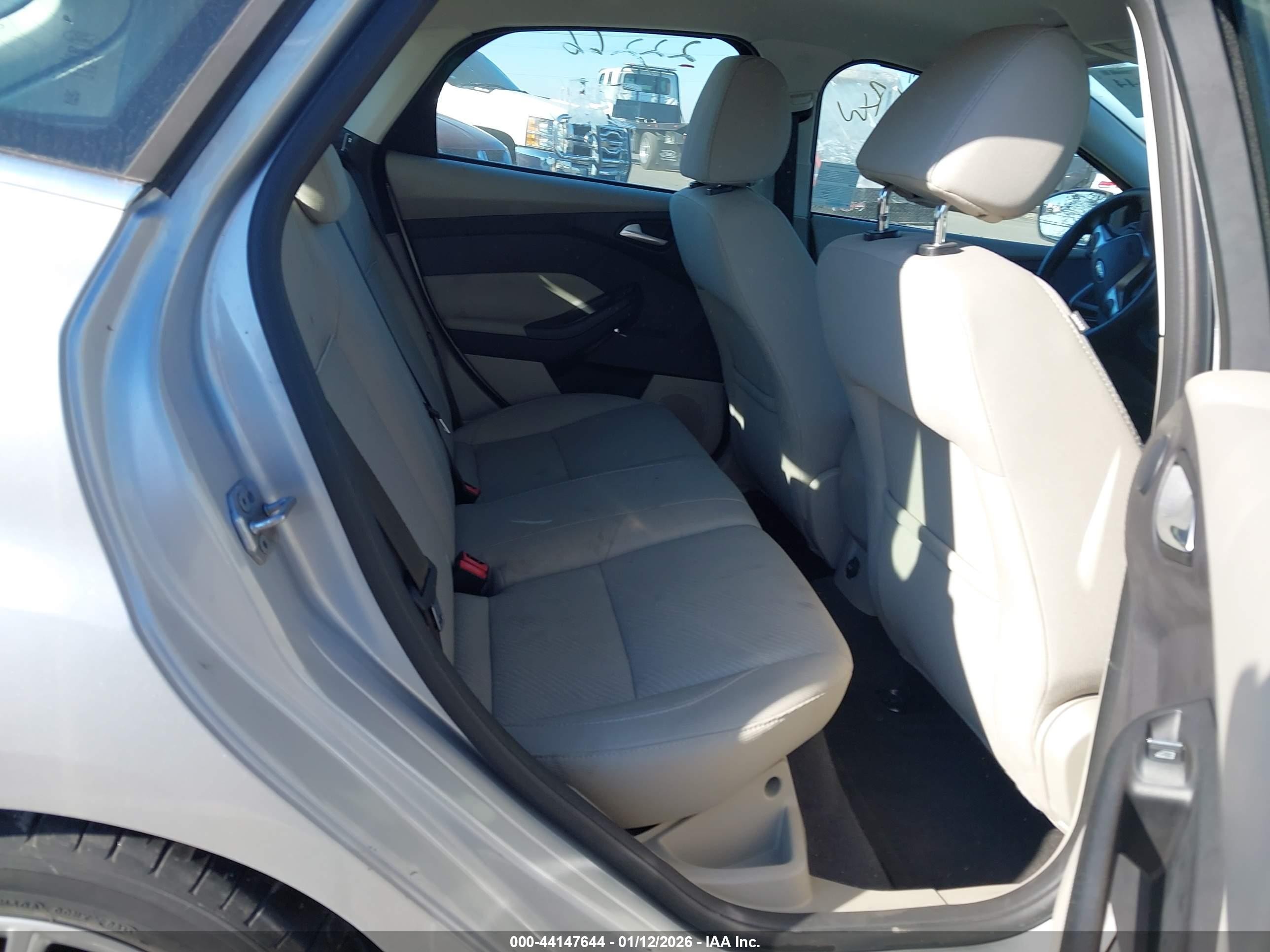 2013 Ford Focus Electric   Gray vin: 1FADP3R42DL292538