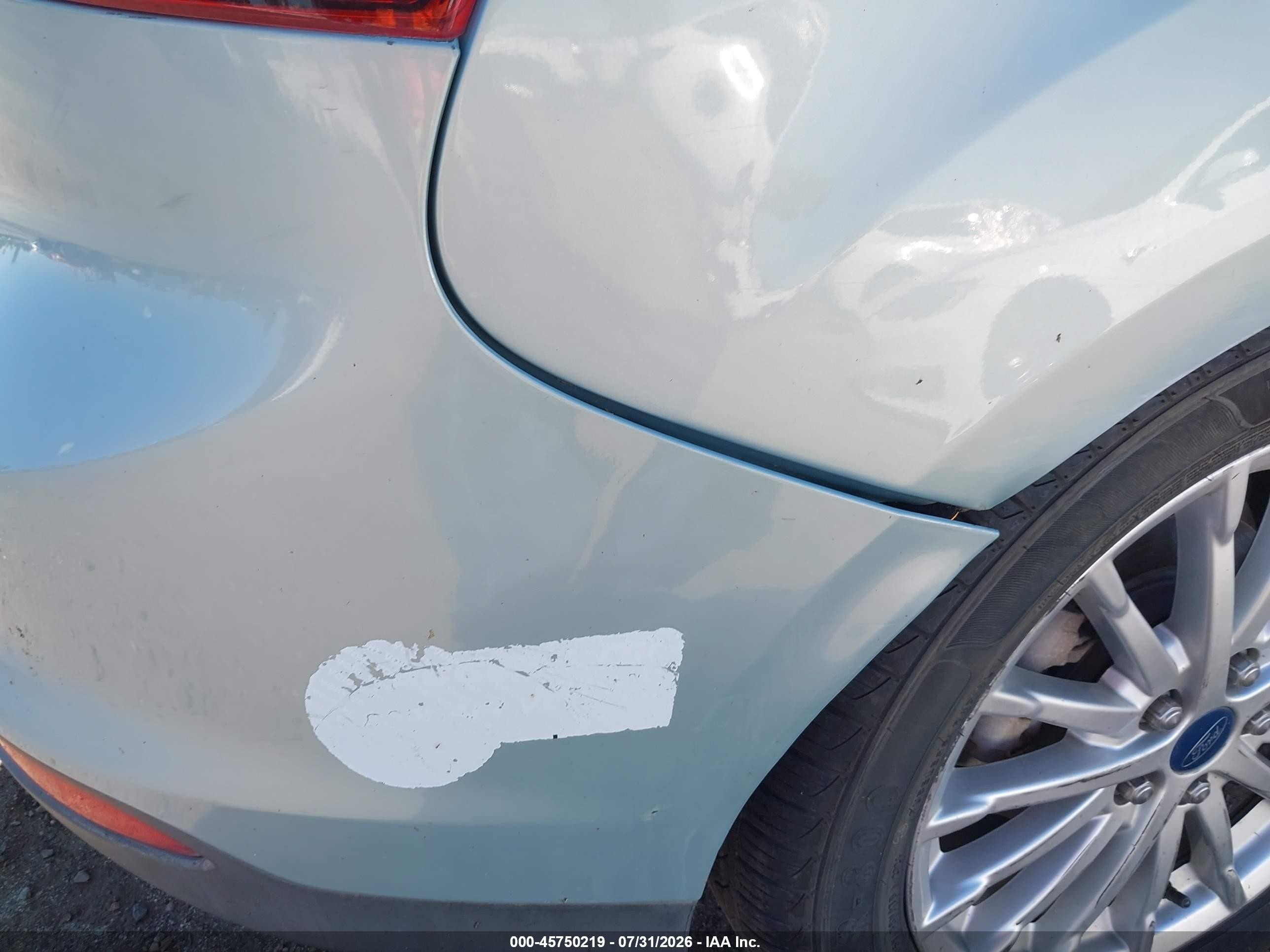 2013 Ford Focus Electric   Light Blue vin: 1FADP3R45DL125977