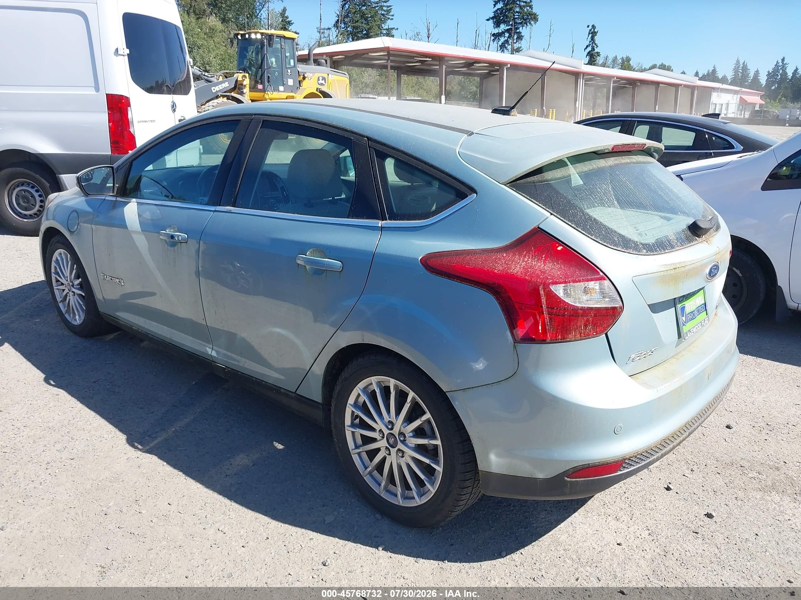 2013 Ford Focus Electric   Silver vin: 1FADP3R45DL280867