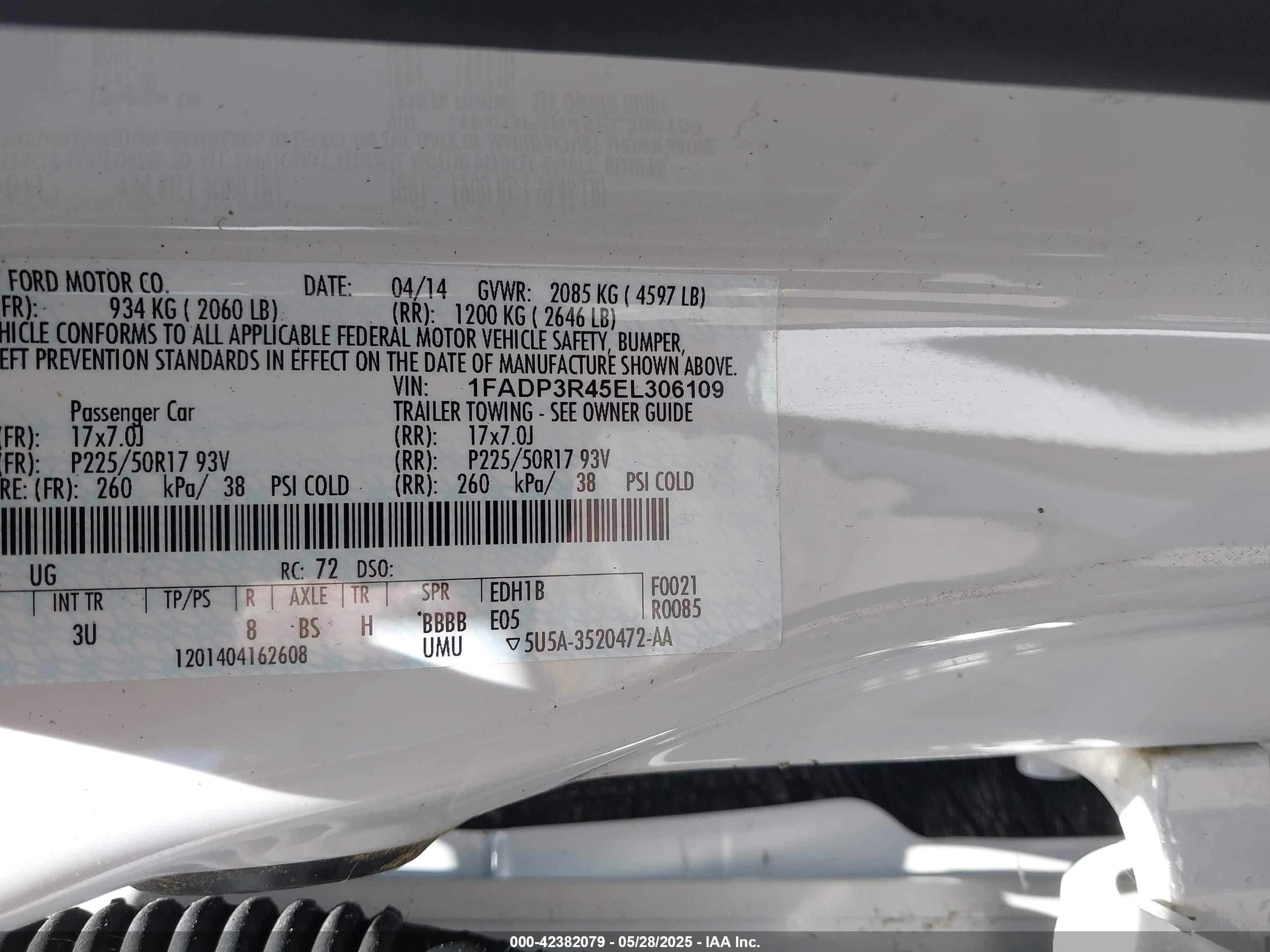 2014 Ford Focus Electric   White vin: 1FADP3R45EL306109