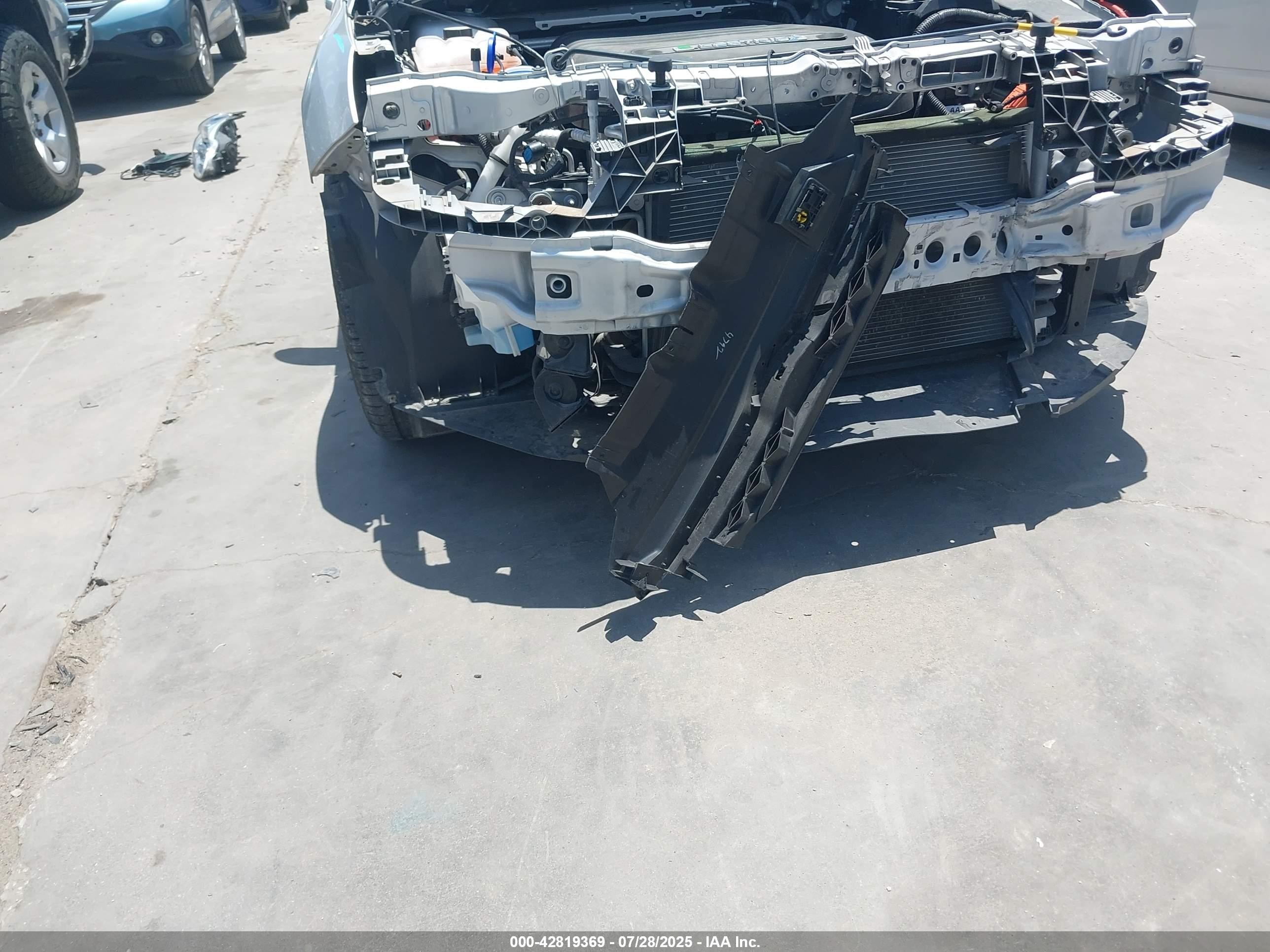 2013 Ford Focus Electric   Серебряный vin: 1FADP3R46DL254715