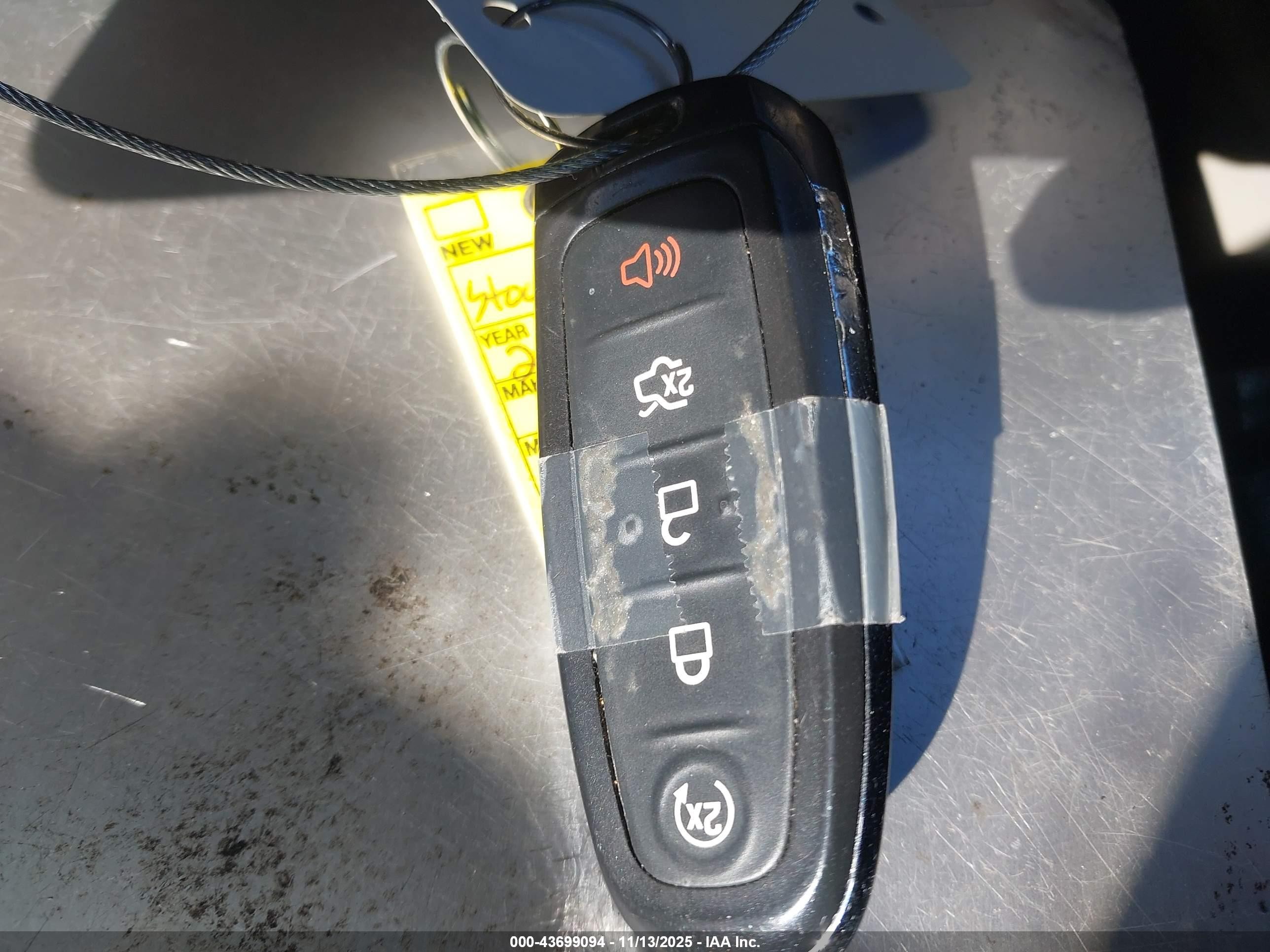 2013 Ford Focus Electric   Silver vin: 1FADP3R46DL254715